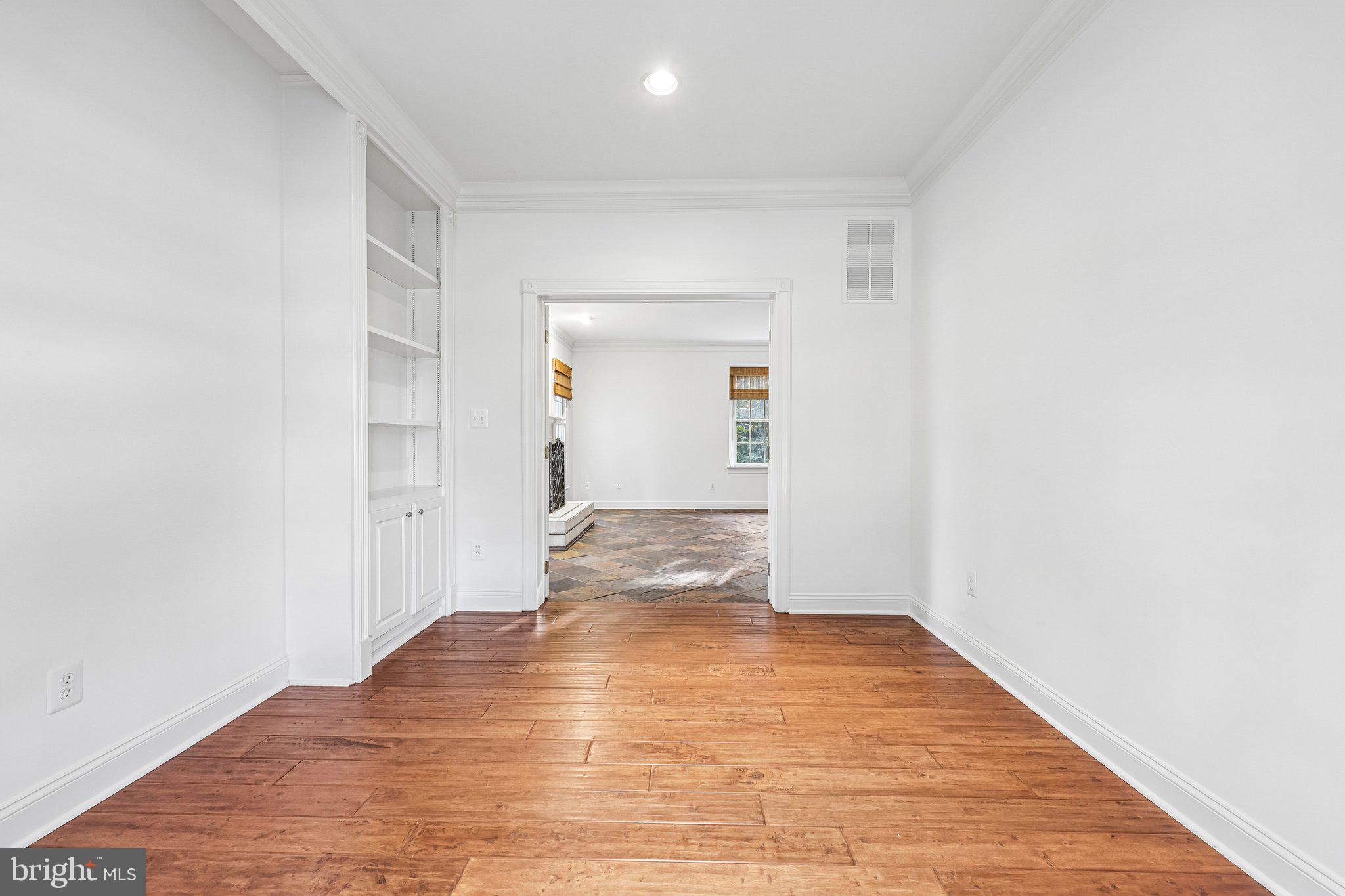 BELMONT COUNTRY CLUB - Residential