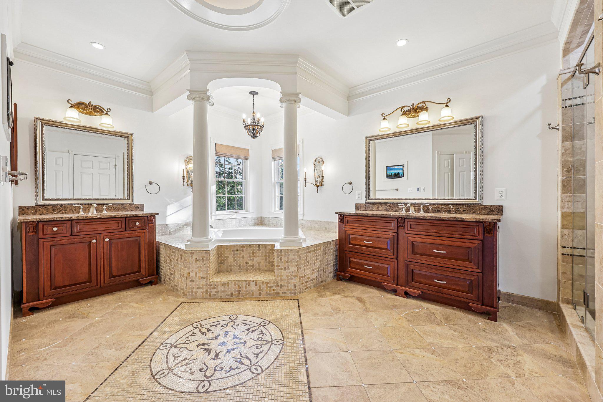 BELMONT COUNTRY CLUB - Residential
