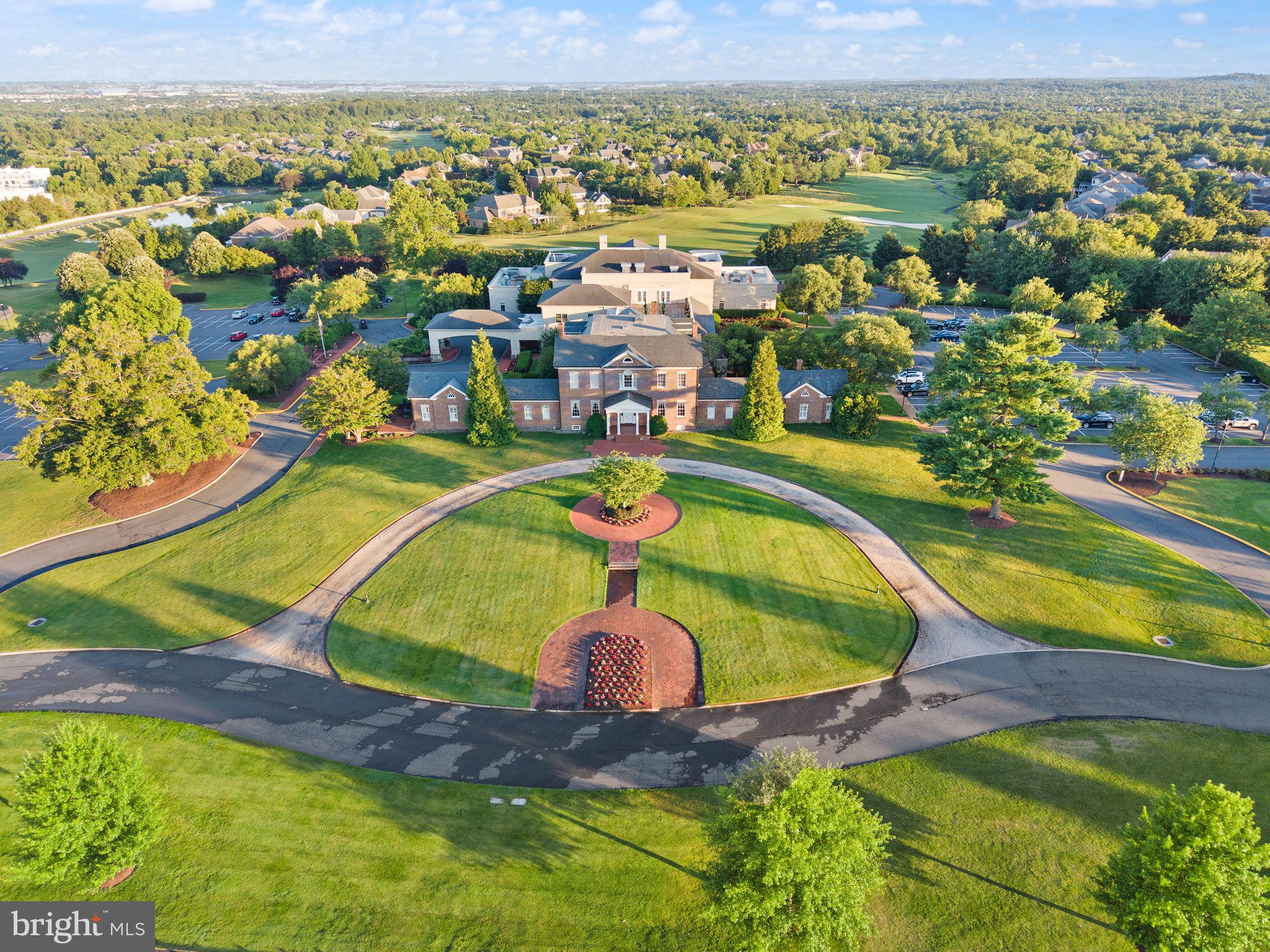 BELMONT COUNTRY CLUB - Residential