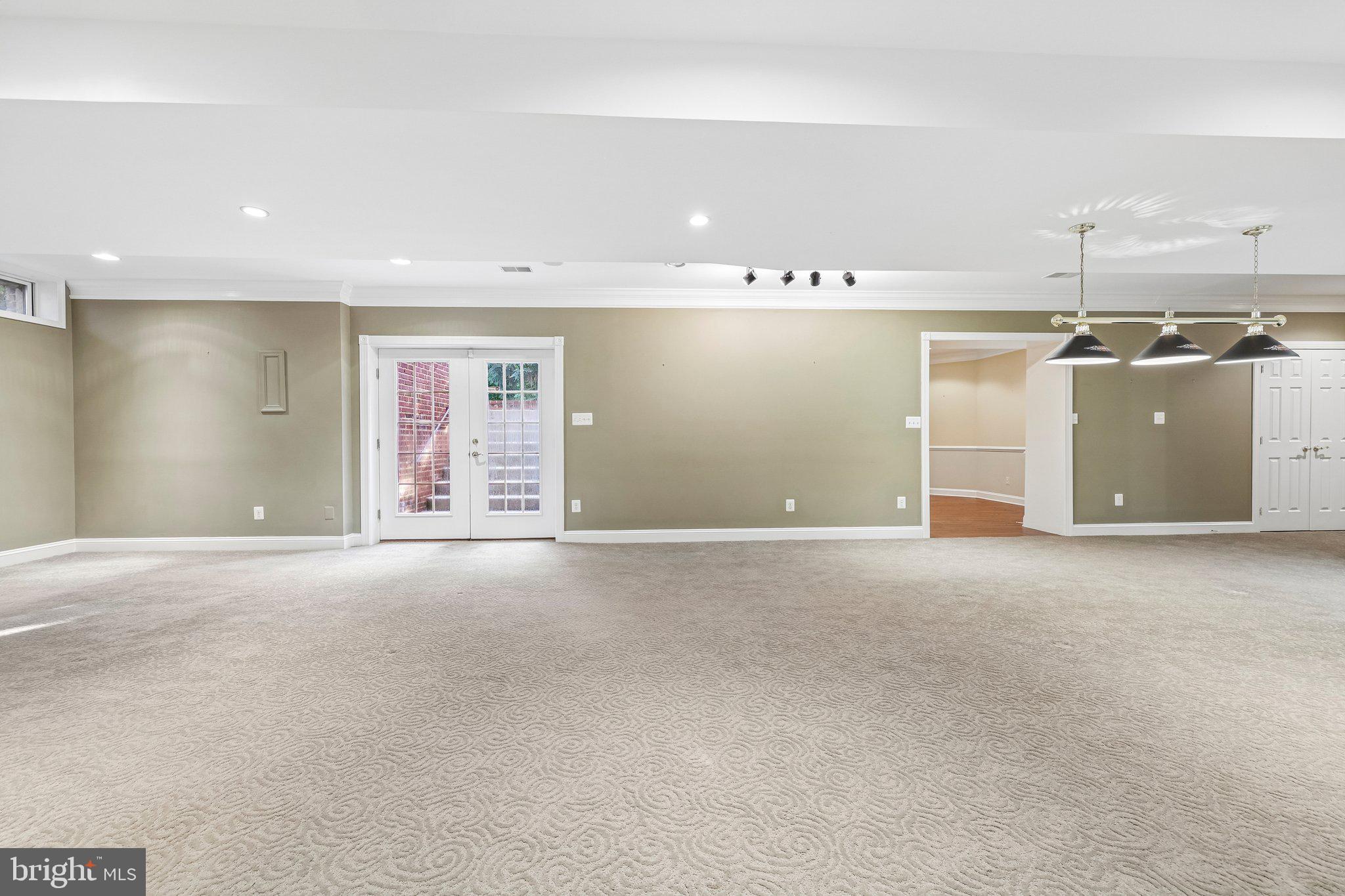 BELMONT COUNTRY CLUB - Residential