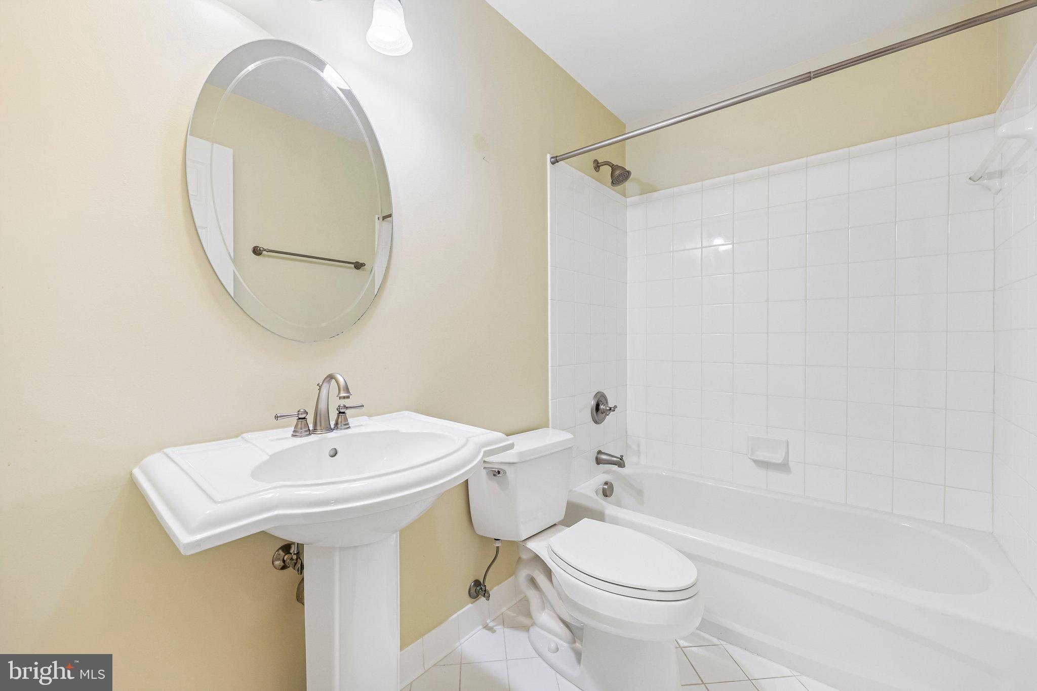 BELMONT COUNTRY CLUB - Residential