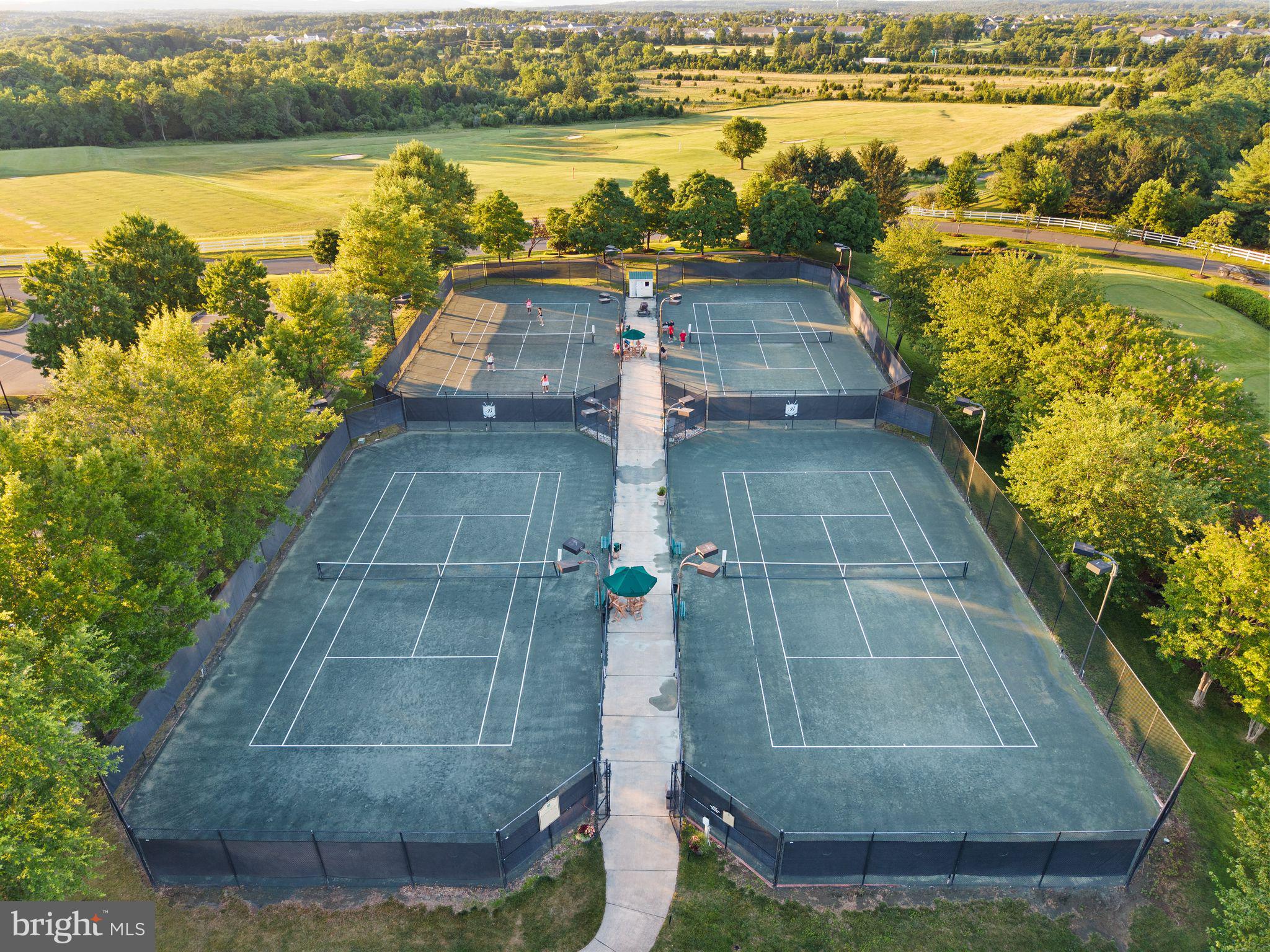 BELMONT COUNTRY CLUB - Residential