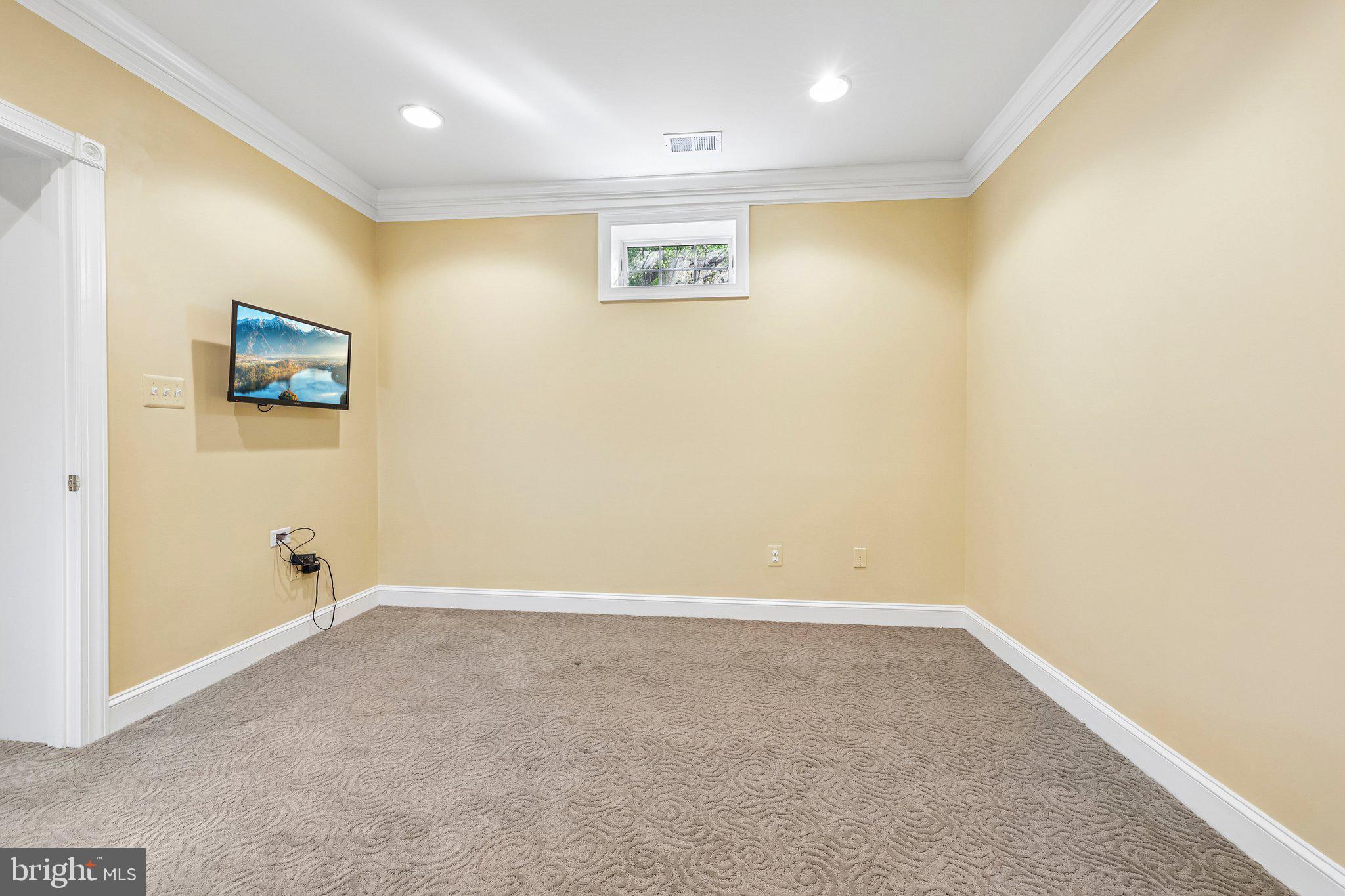 BELMONT COUNTRY CLUB - Residential