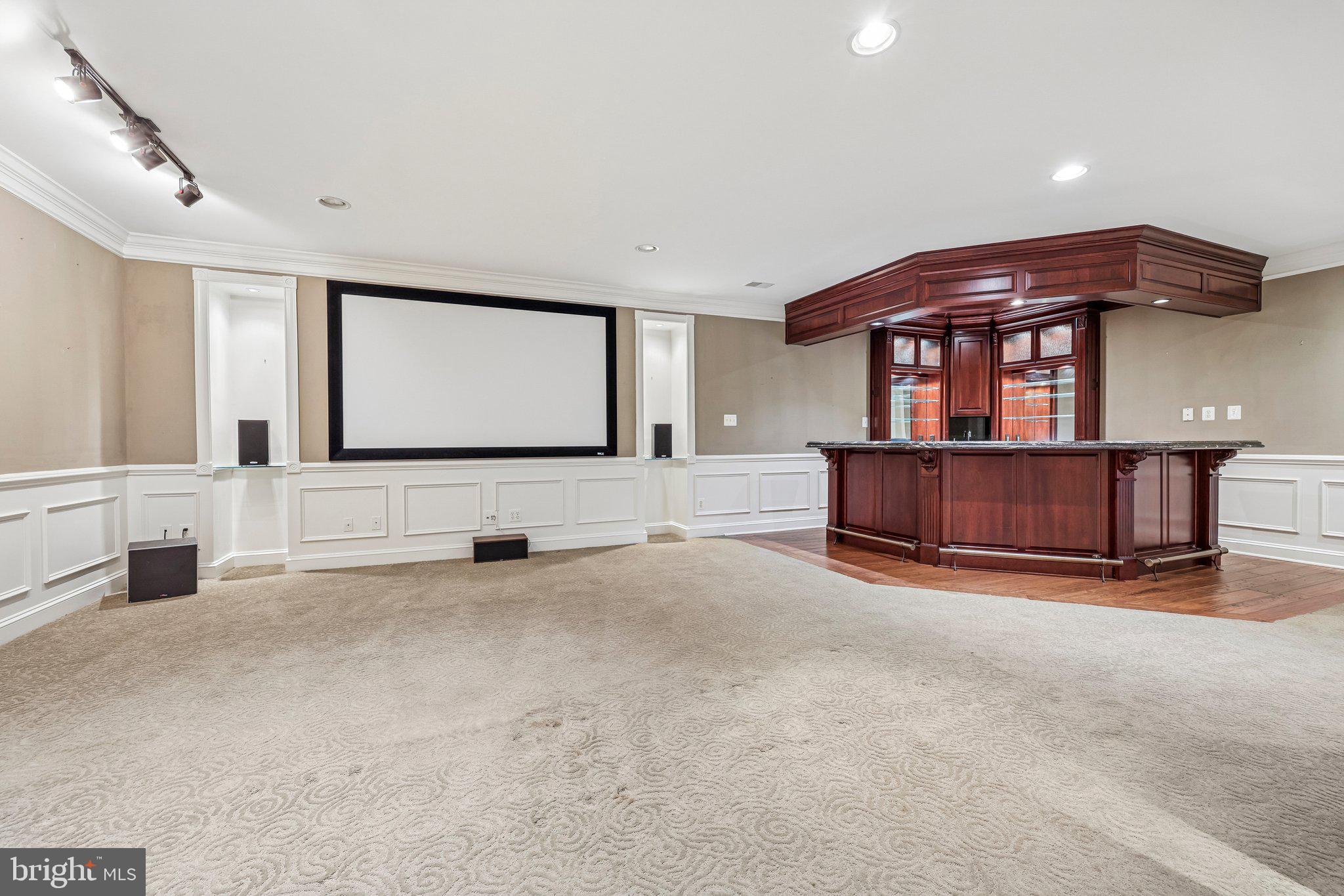 BELMONT COUNTRY CLUB - Residential