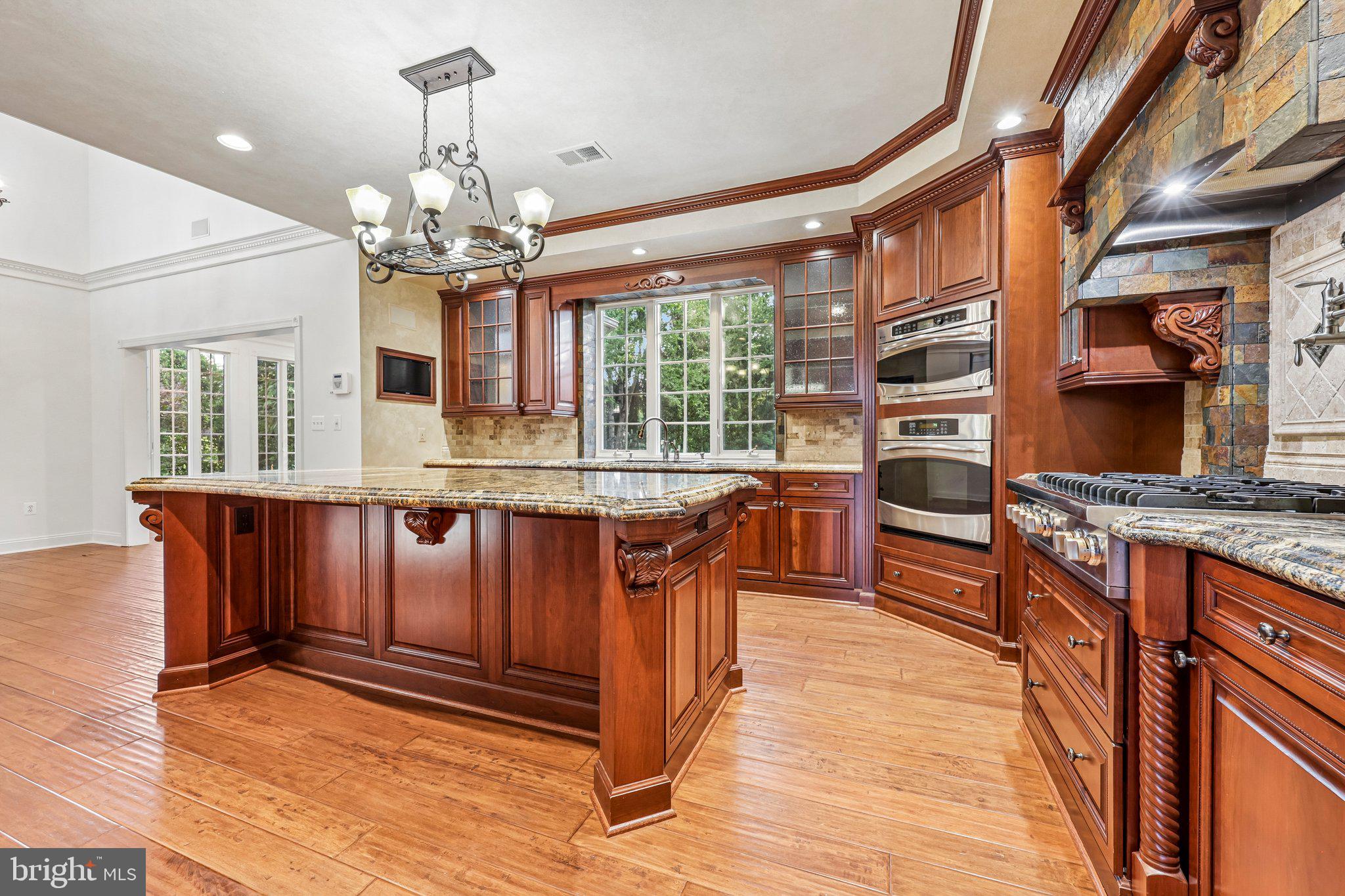 BELMONT COUNTRY CLUB - Residential