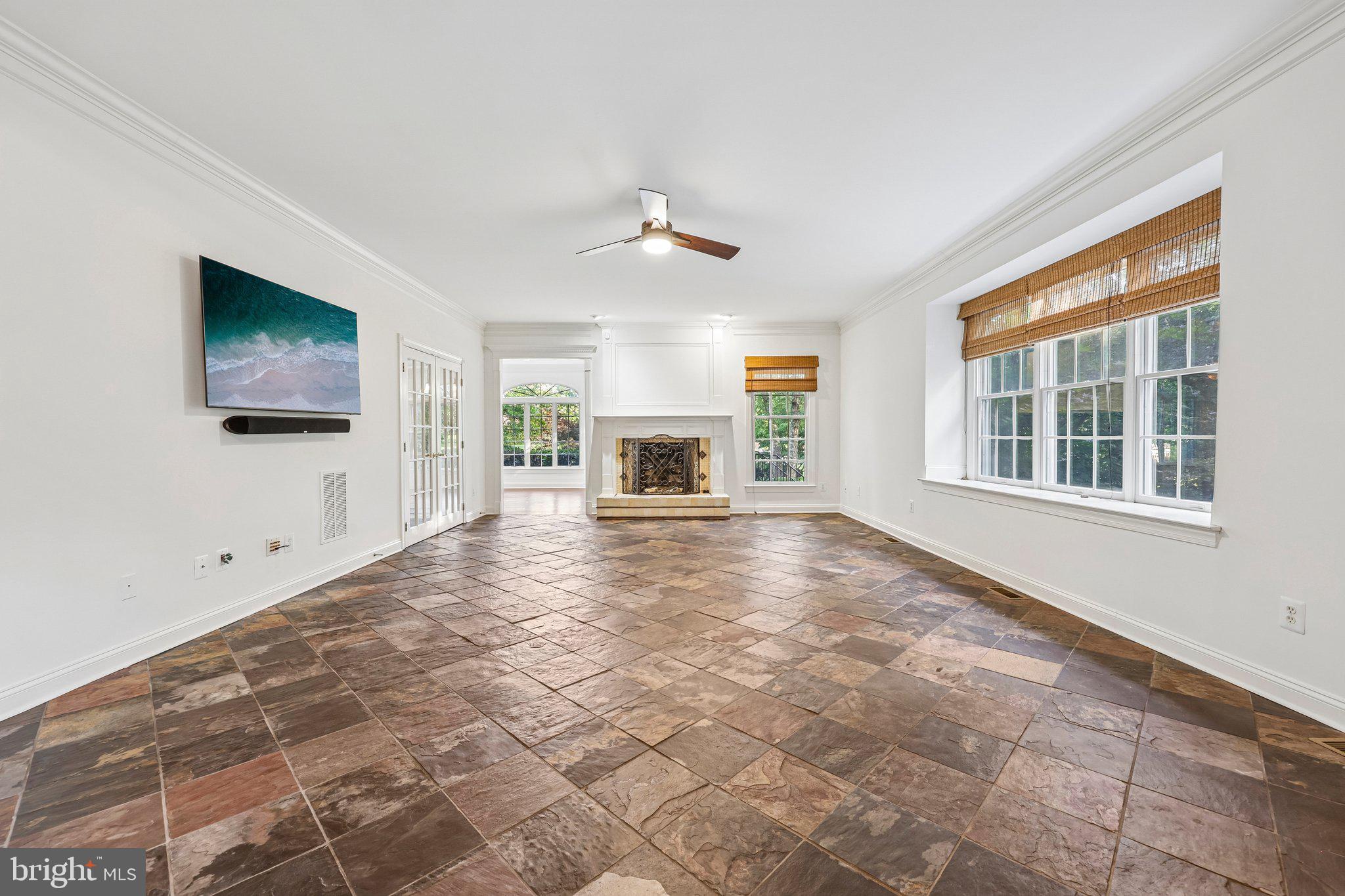 BELMONT COUNTRY CLUB - Residential