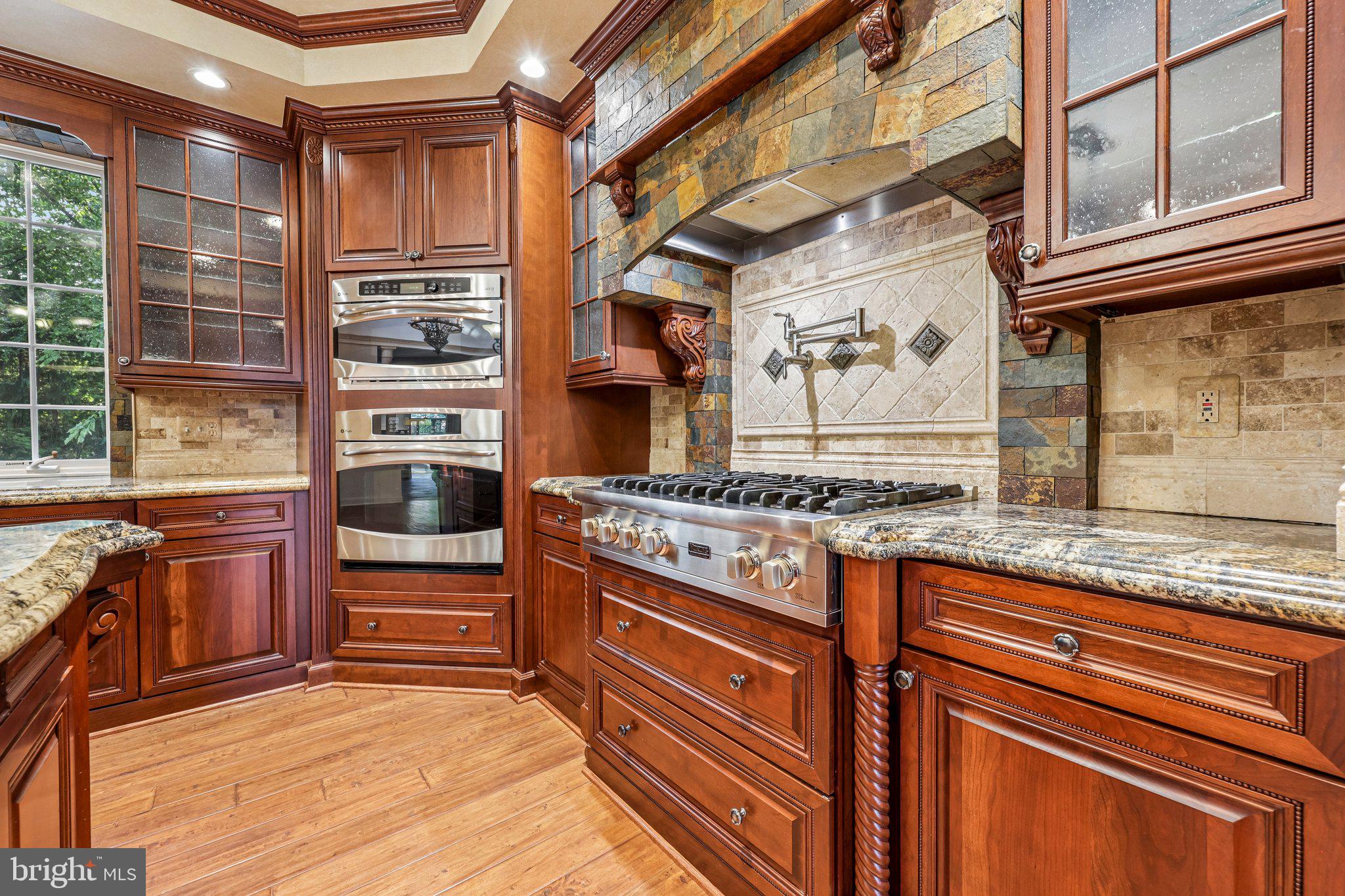BELMONT COUNTRY CLUB - Residential