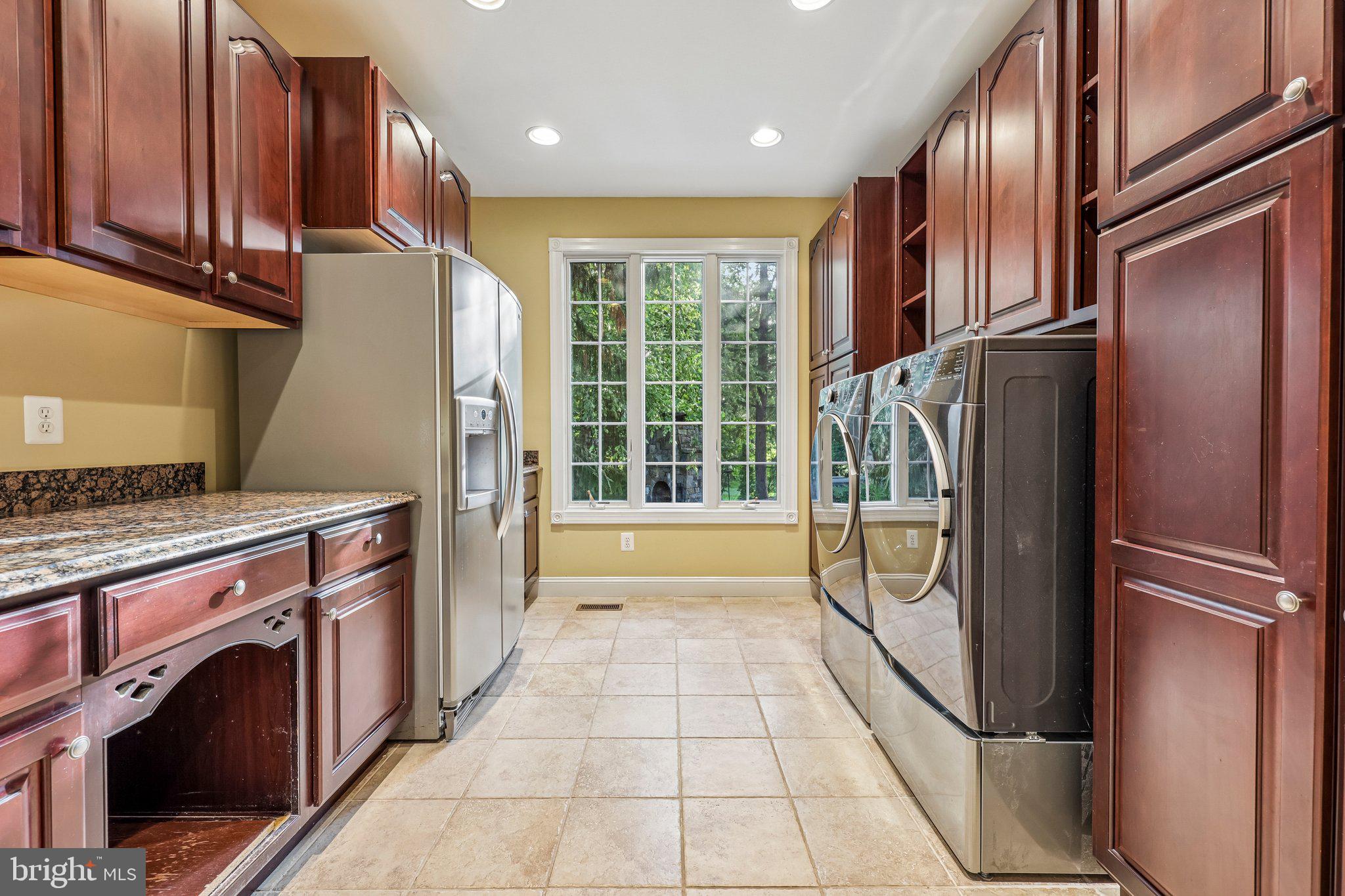 BELMONT COUNTRY CLUB - Residential