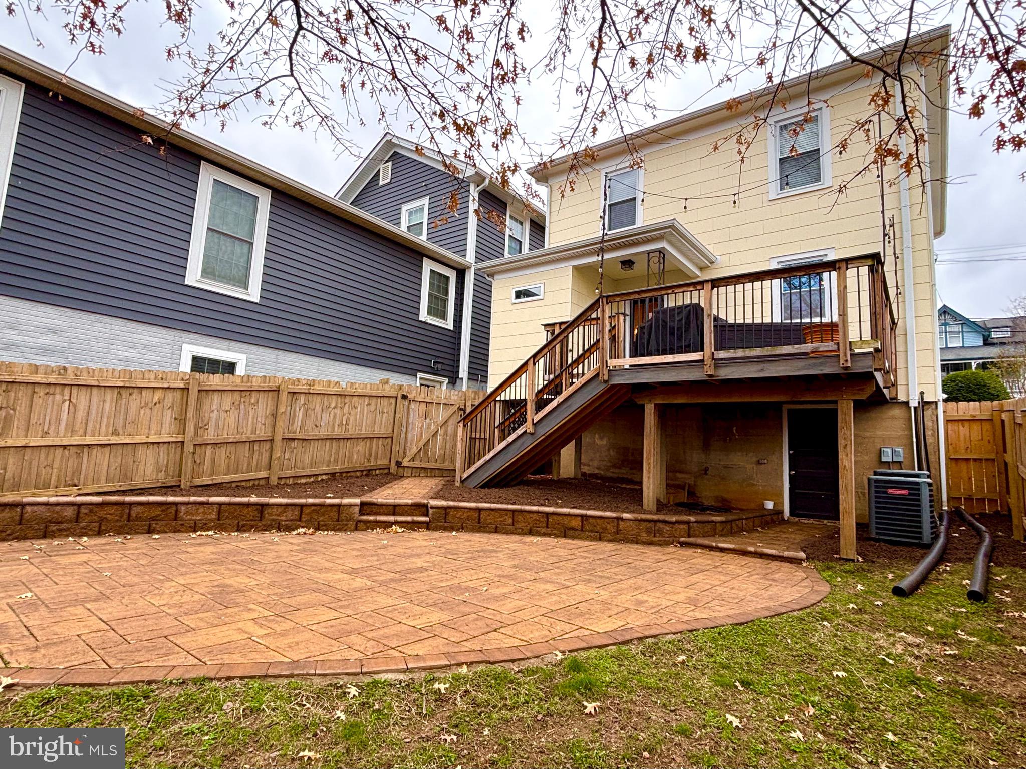 DOWNTOWN FREDERICKSBURG - Residential