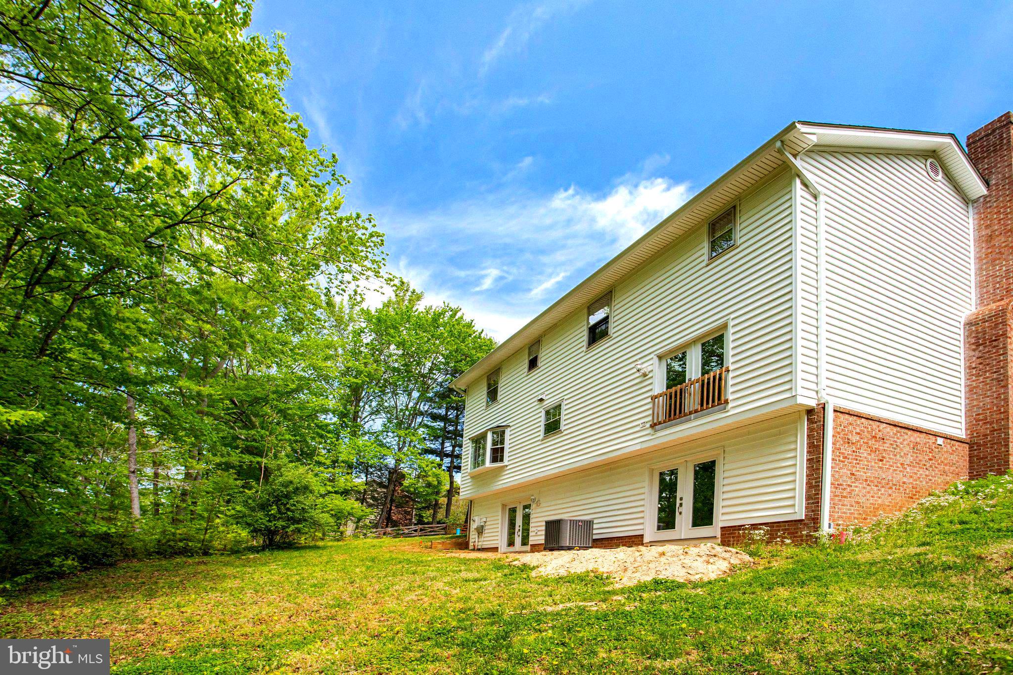 OCCOQUAN OAKS - Residential