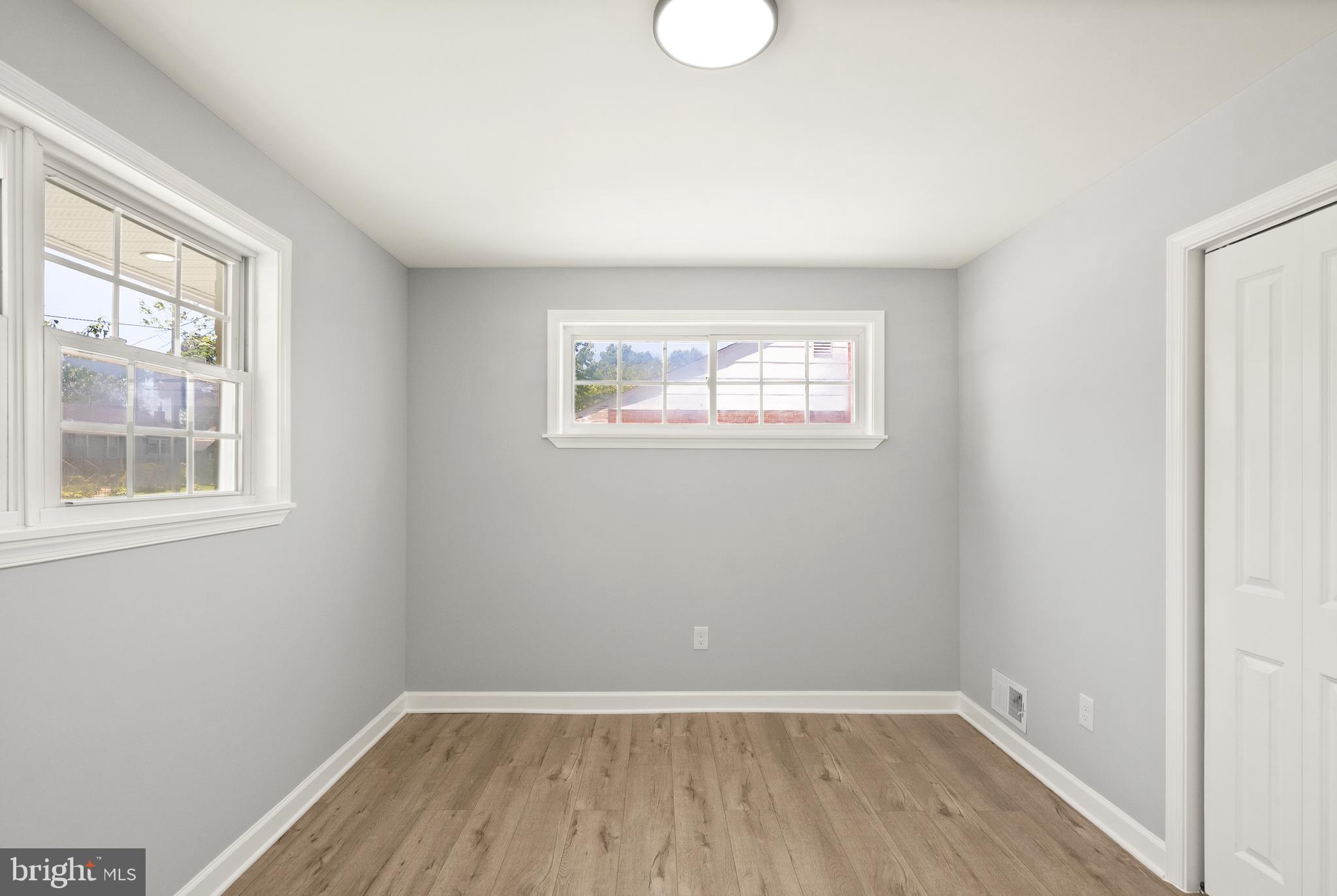 ROCKVILLE - Residential
