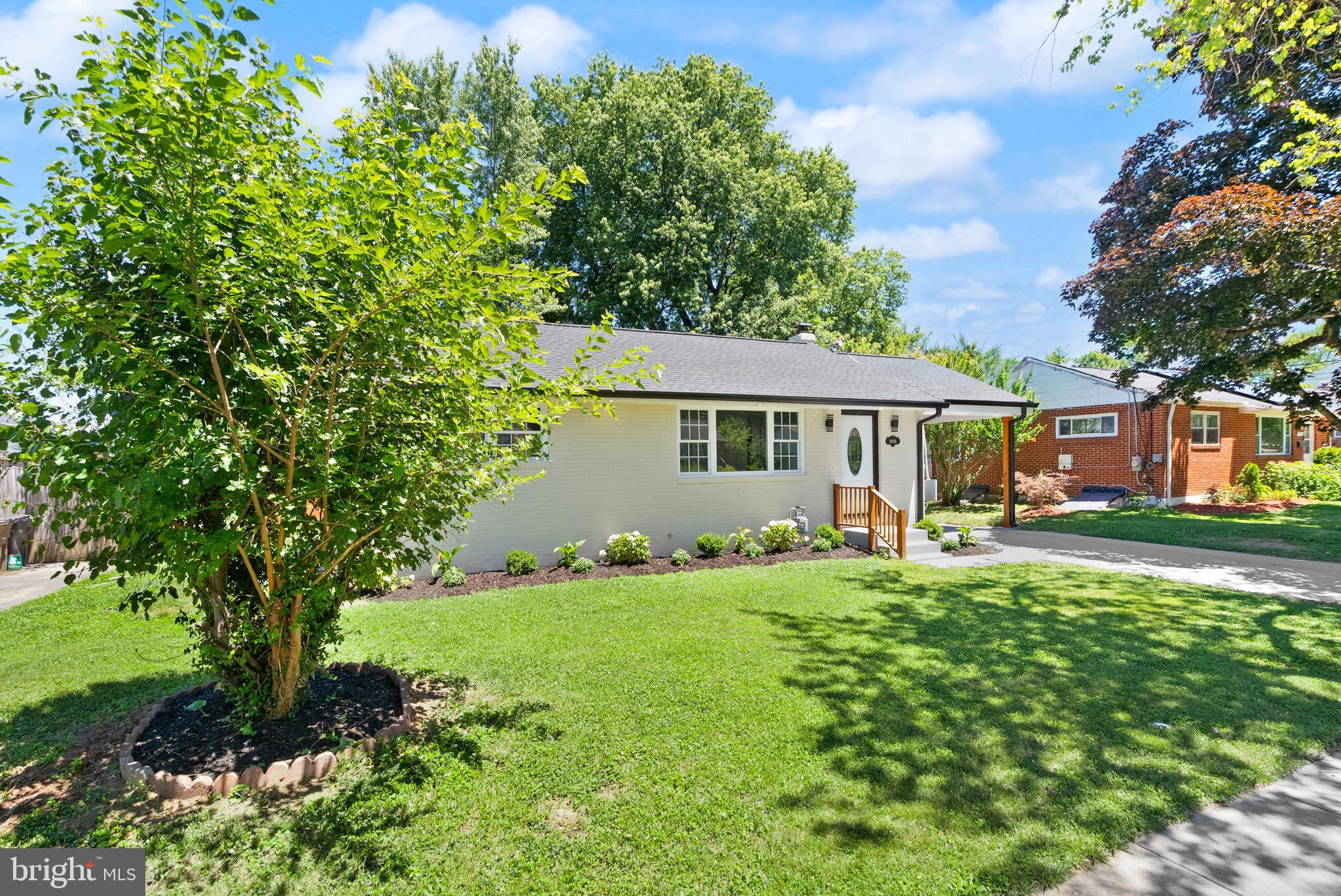ROCKVILLE - Residential