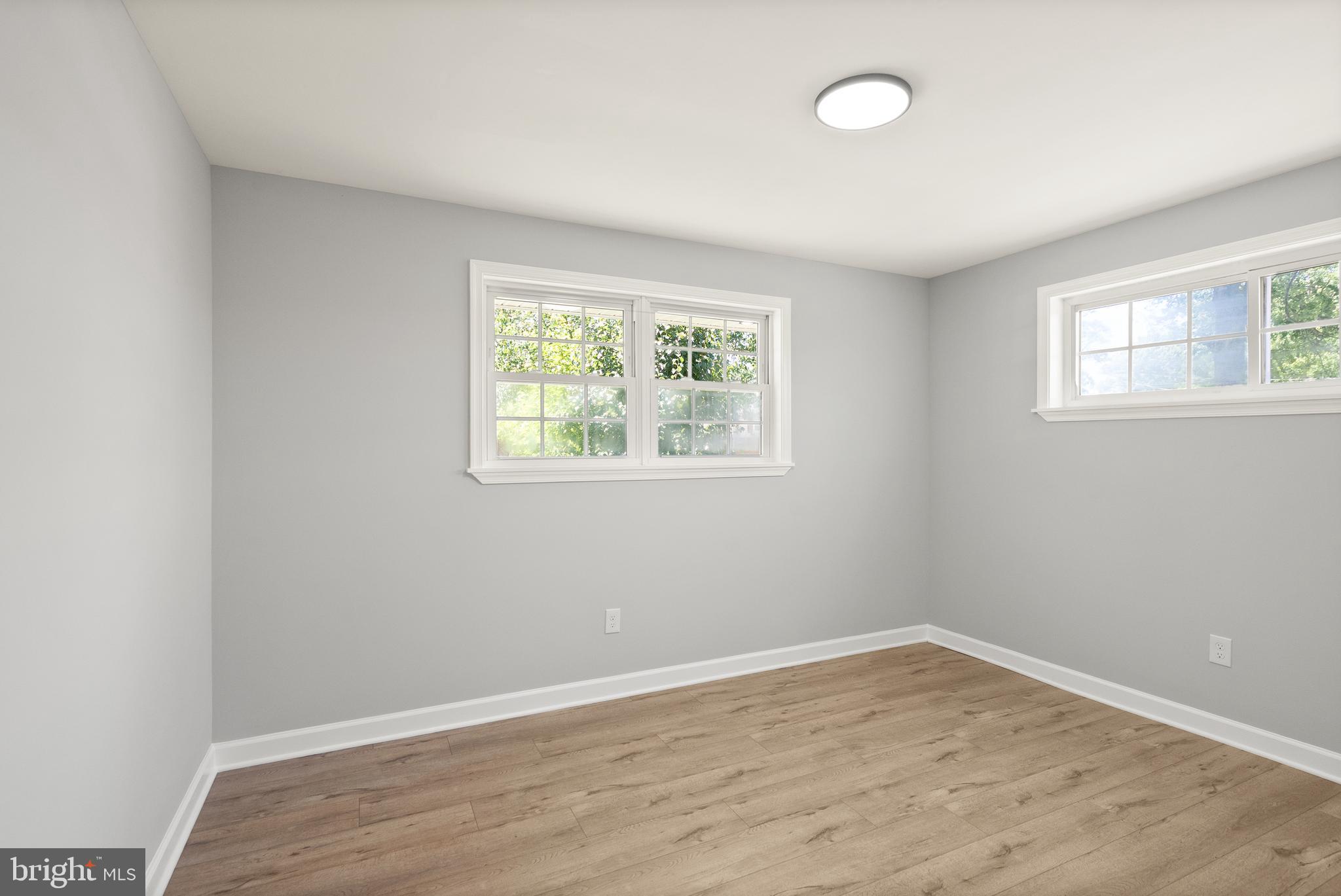 ROCKVILLE - Residential