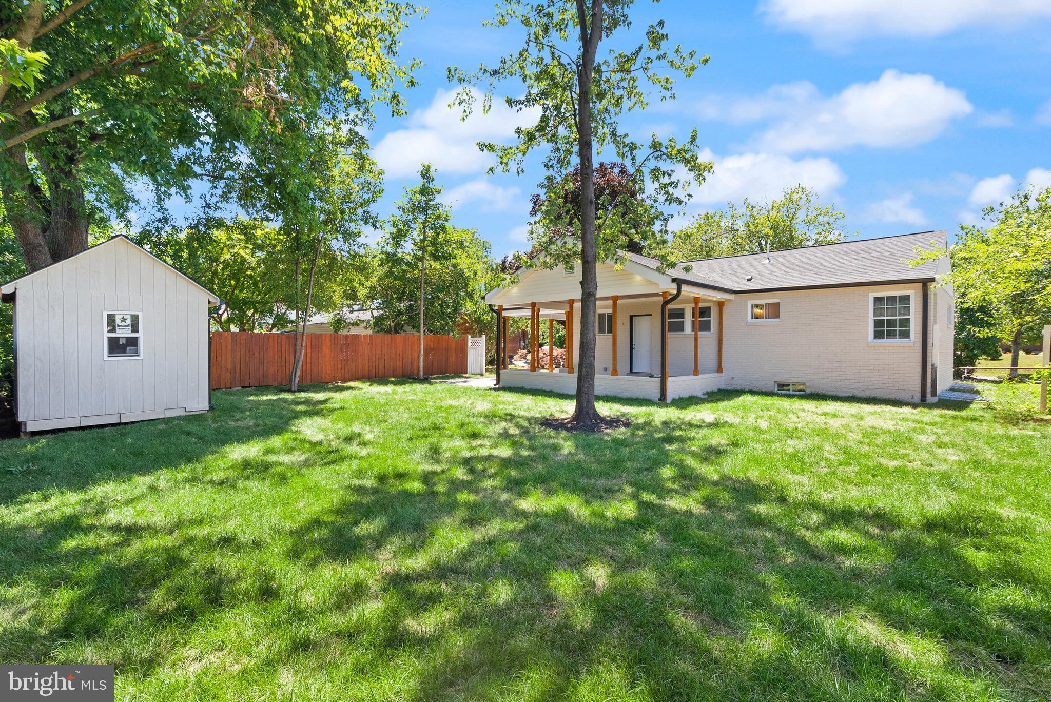 ROCKVILLE - Residential