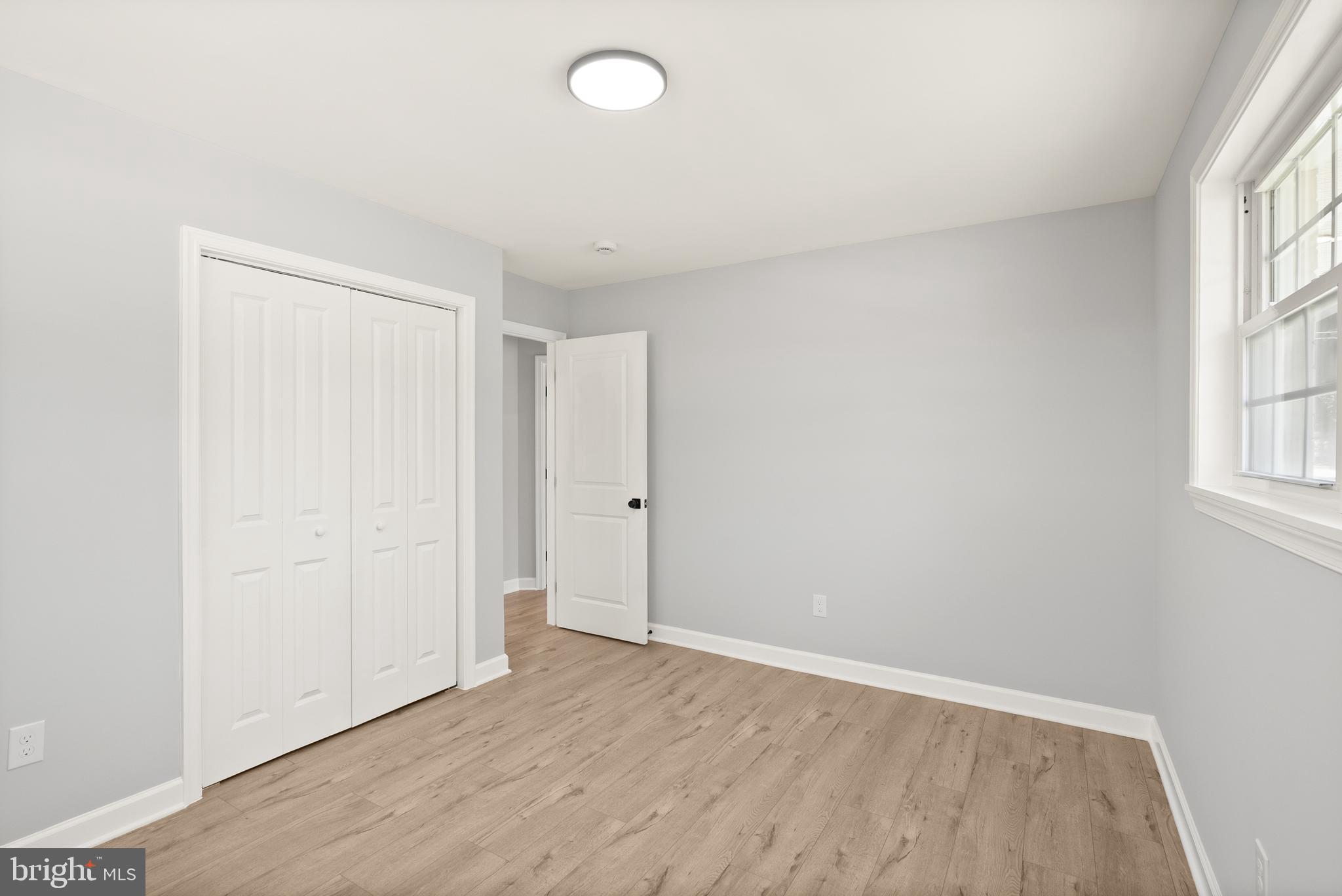 ROCKVILLE - Residential