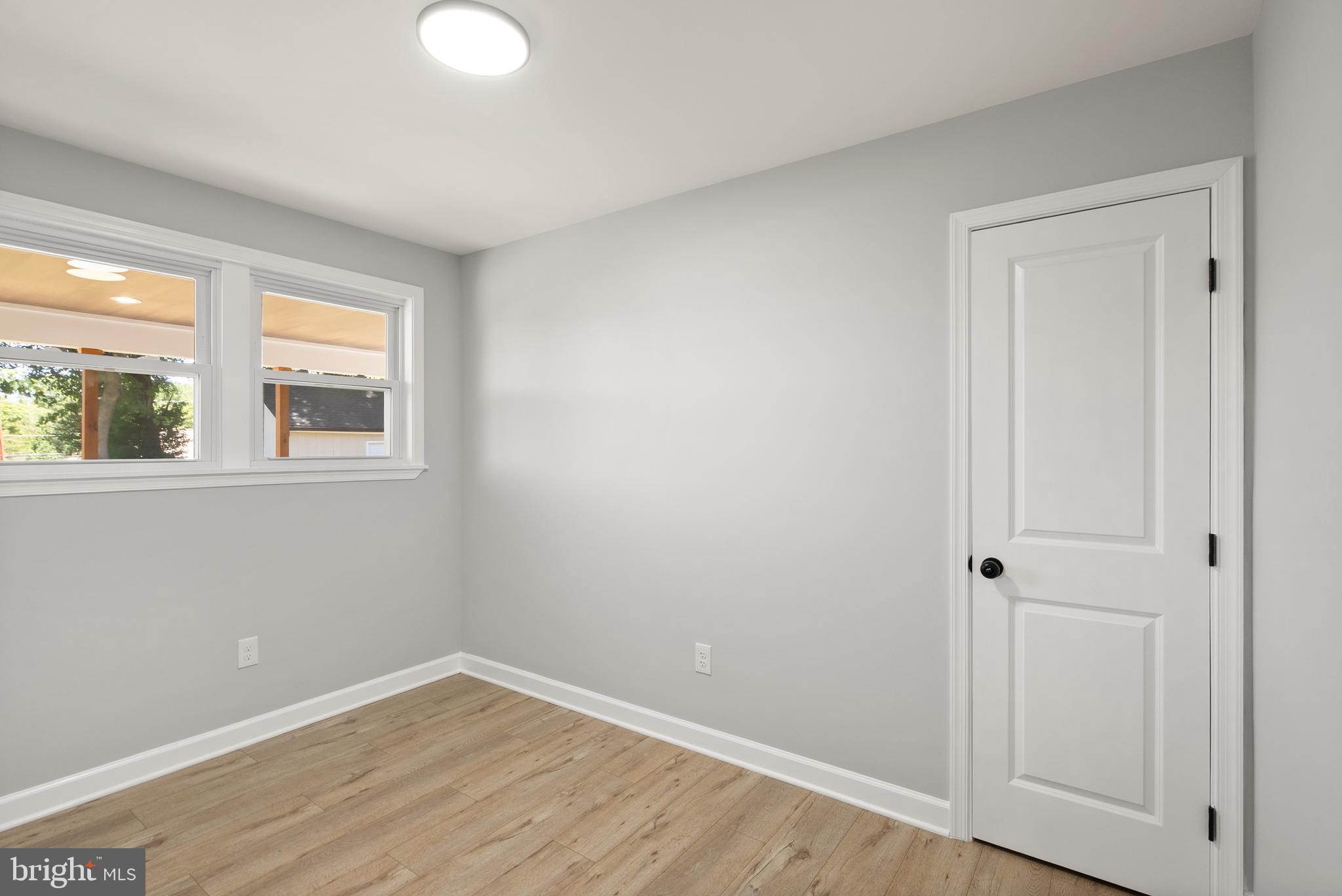 ROCKVILLE - Residential