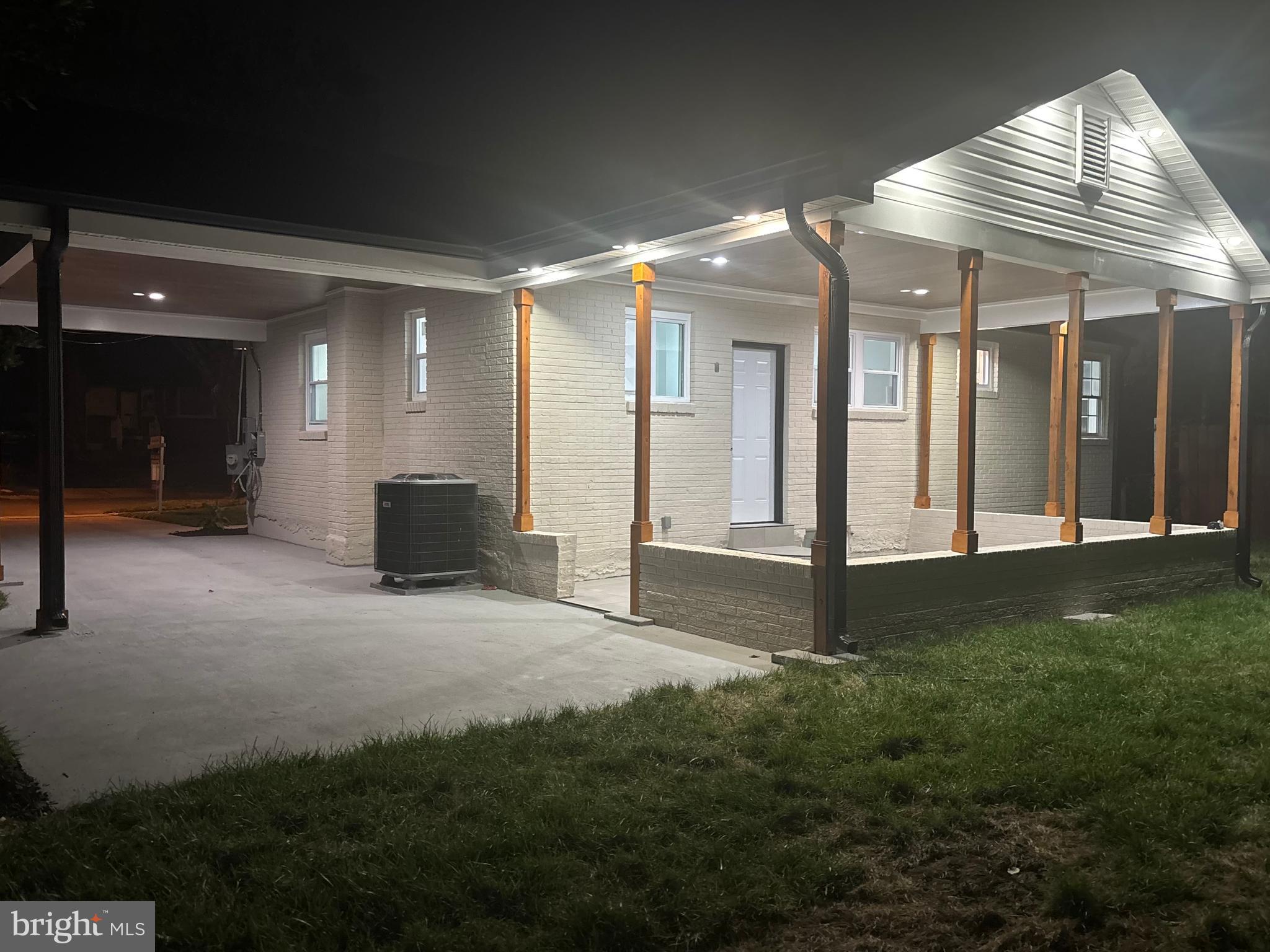 ROCKVILLE - Residential