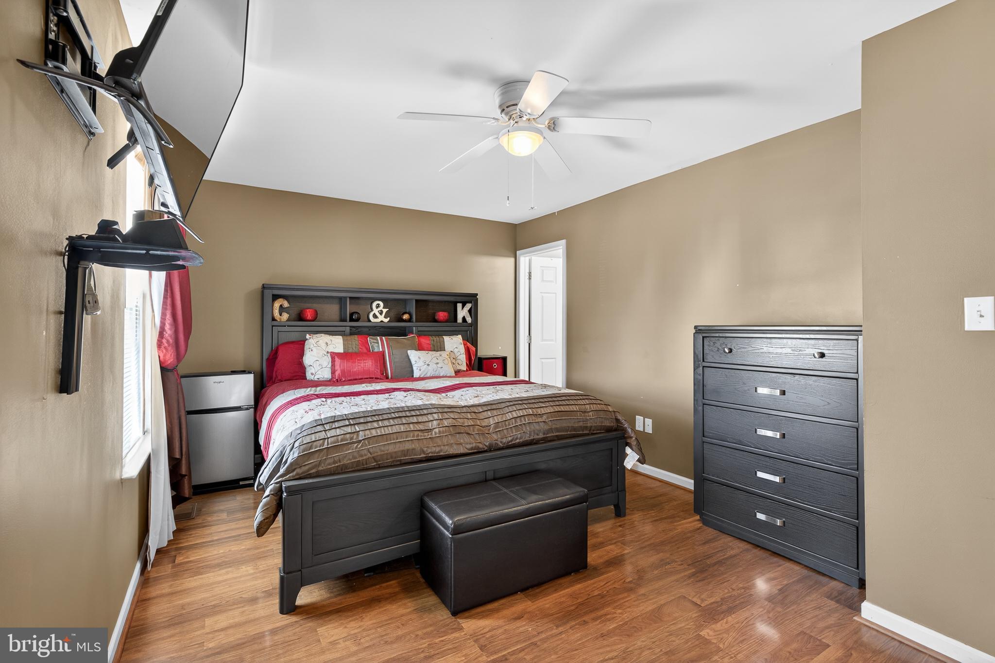 MIDDLETOWN VILLAGE - Residential
