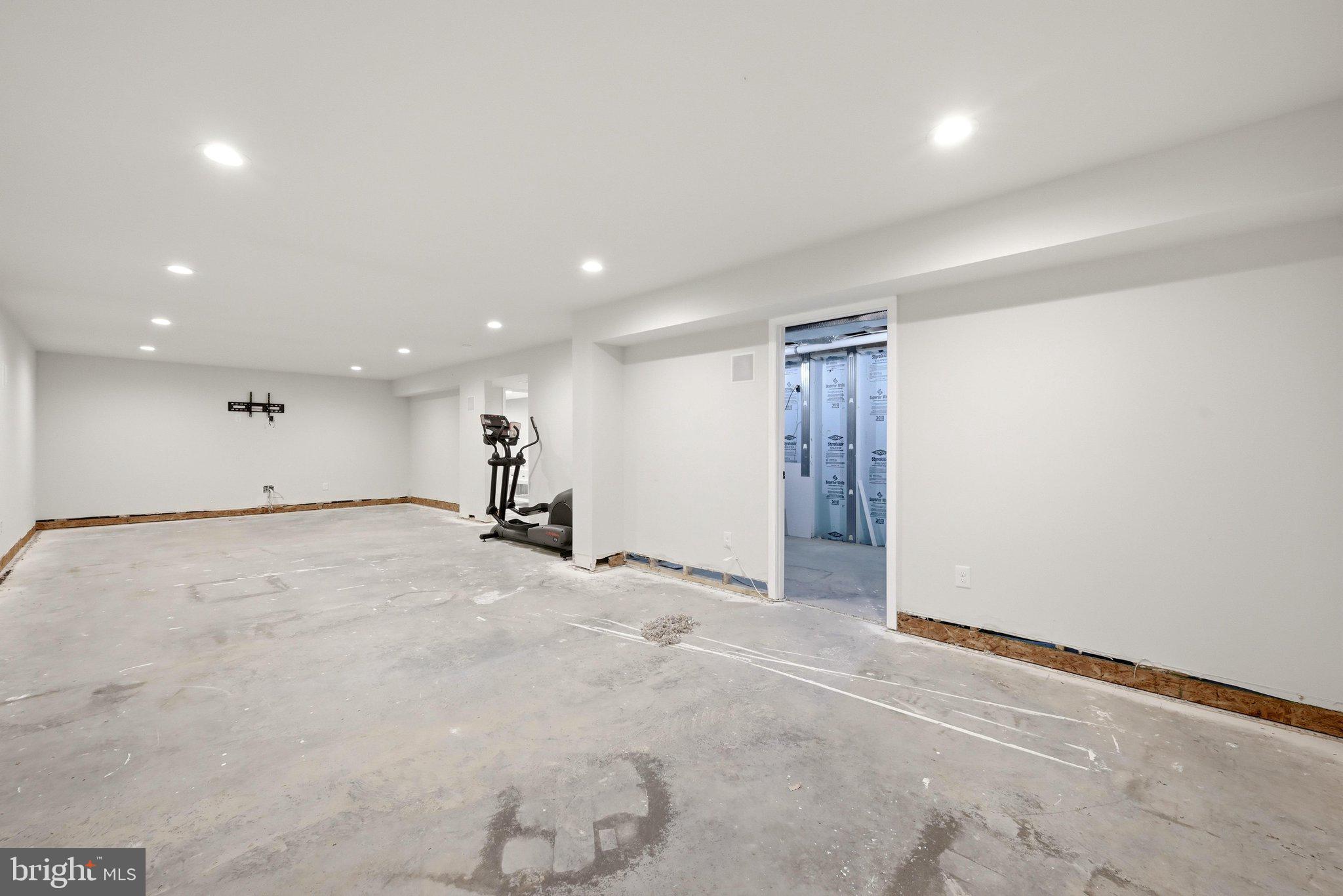 THISTLE LANDING - Residential