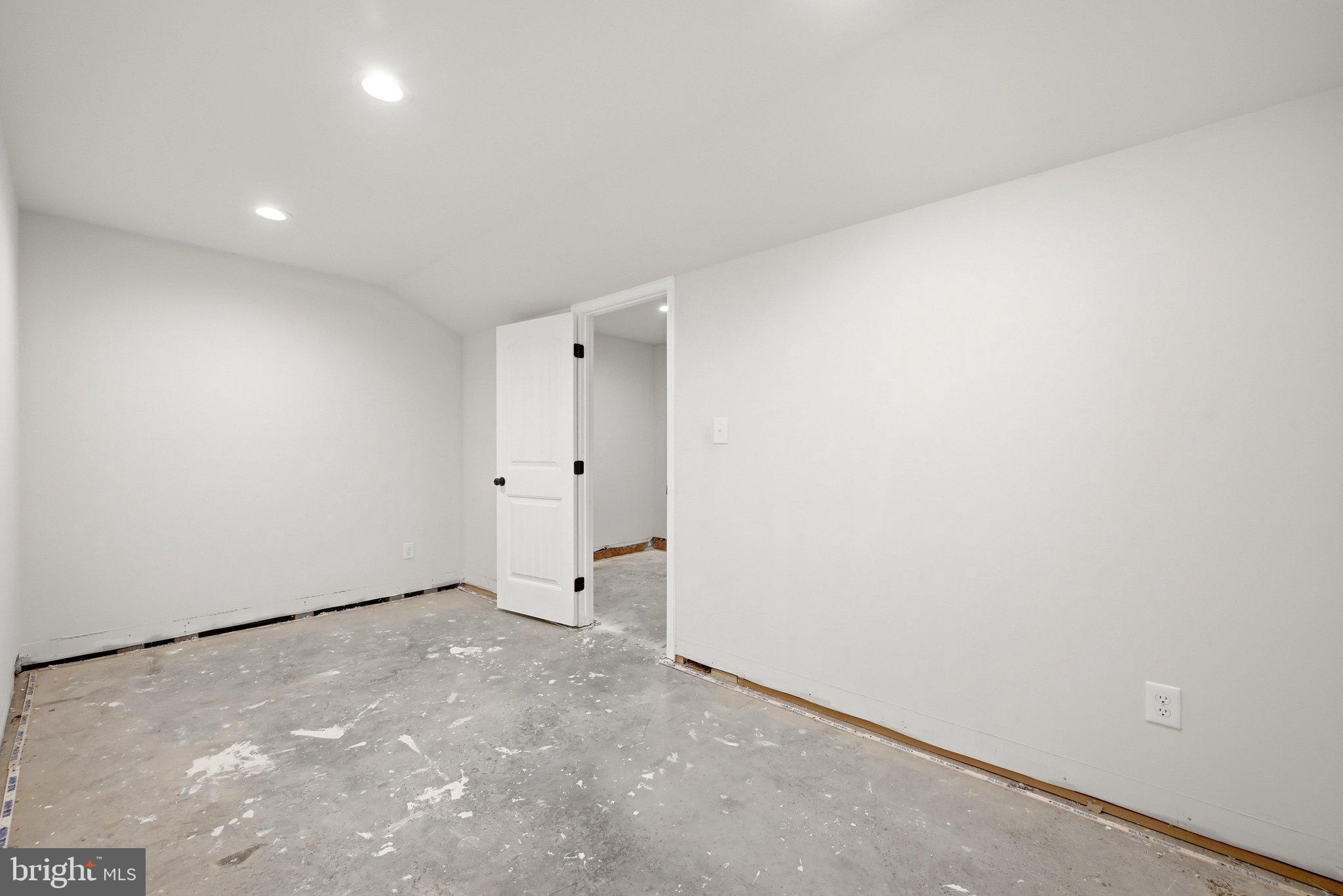 THISTLE LANDING - Residential