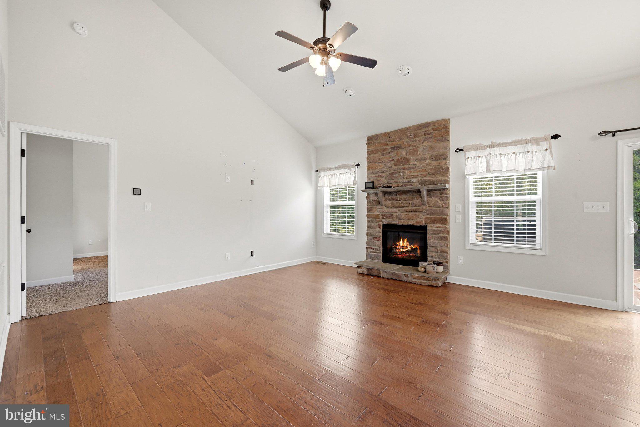 THISTLE LANDING - Residential