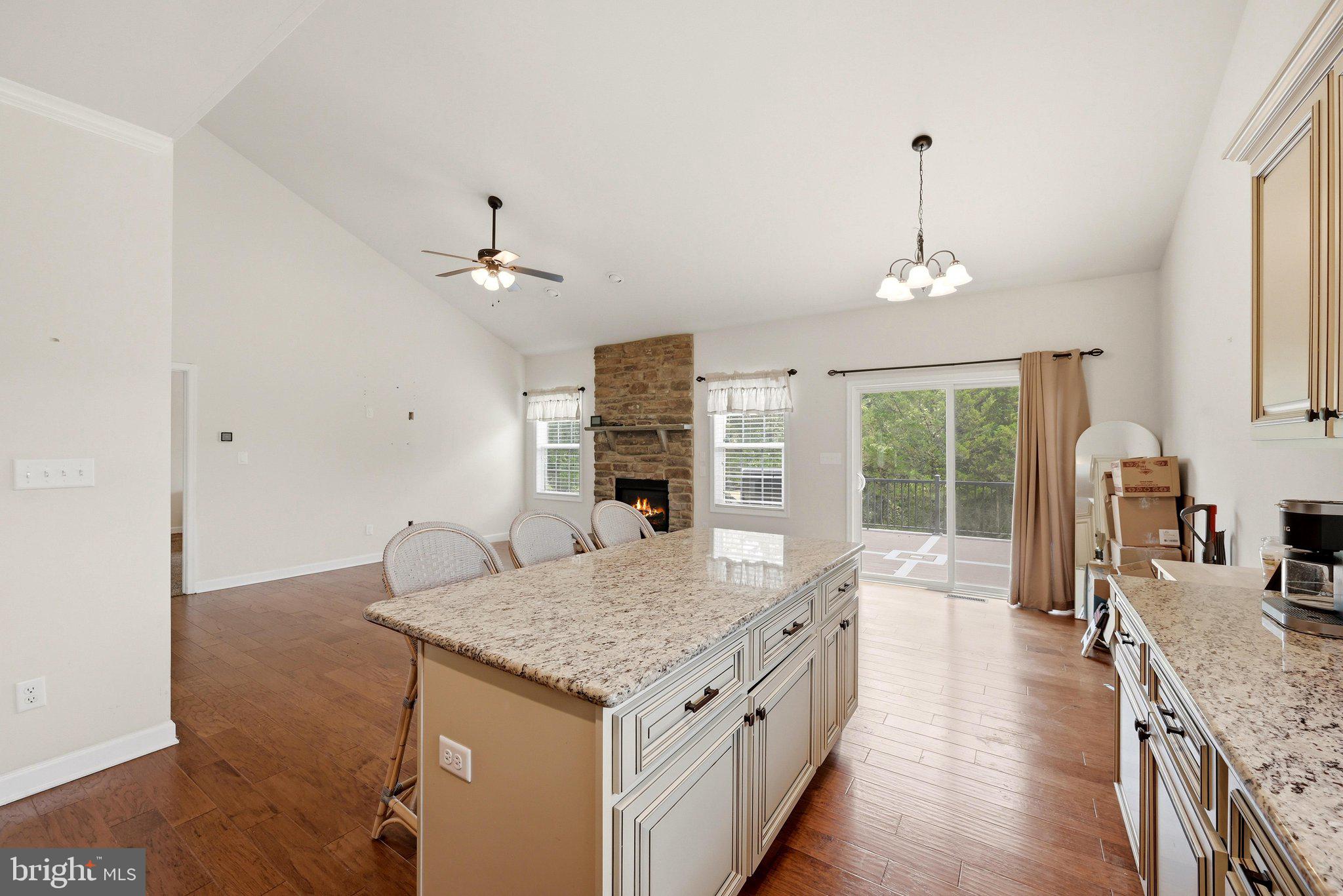 THISTLE LANDING - Residential