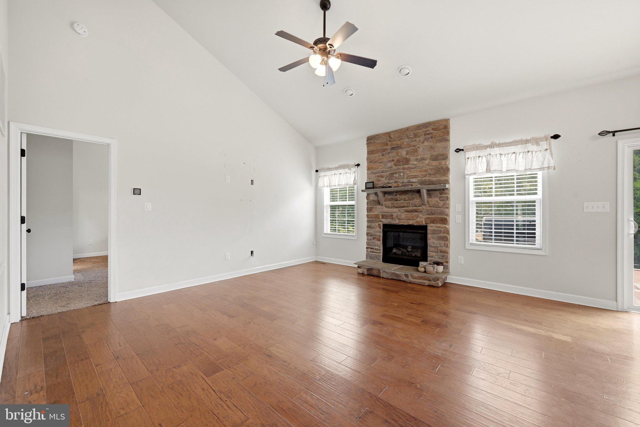 THISTLE LANDING - Residential