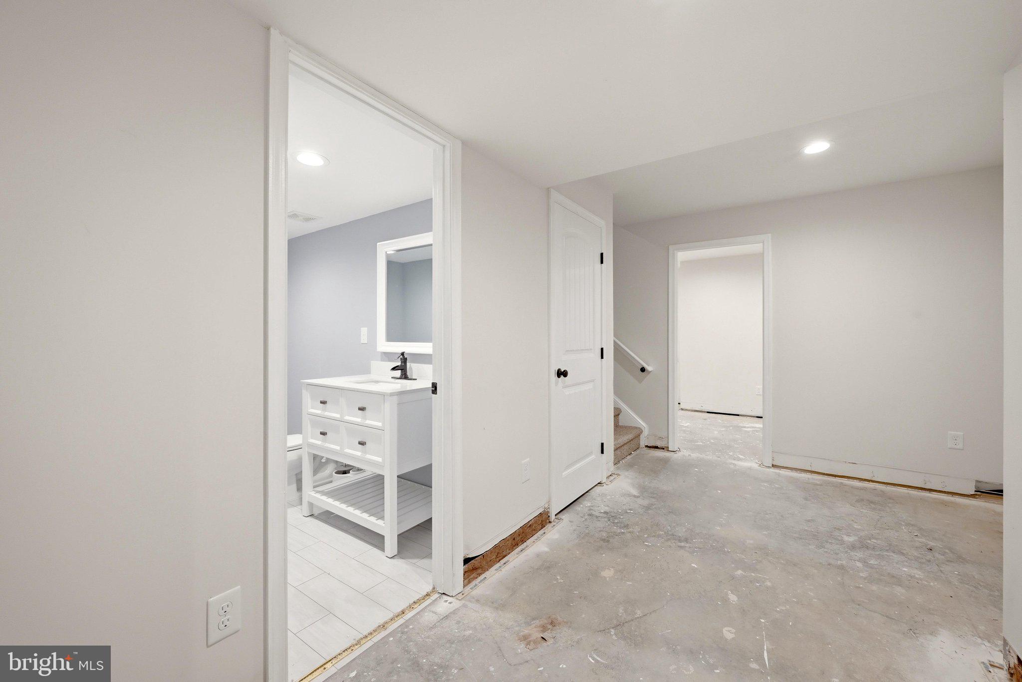 THISTLE LANDING - Residential