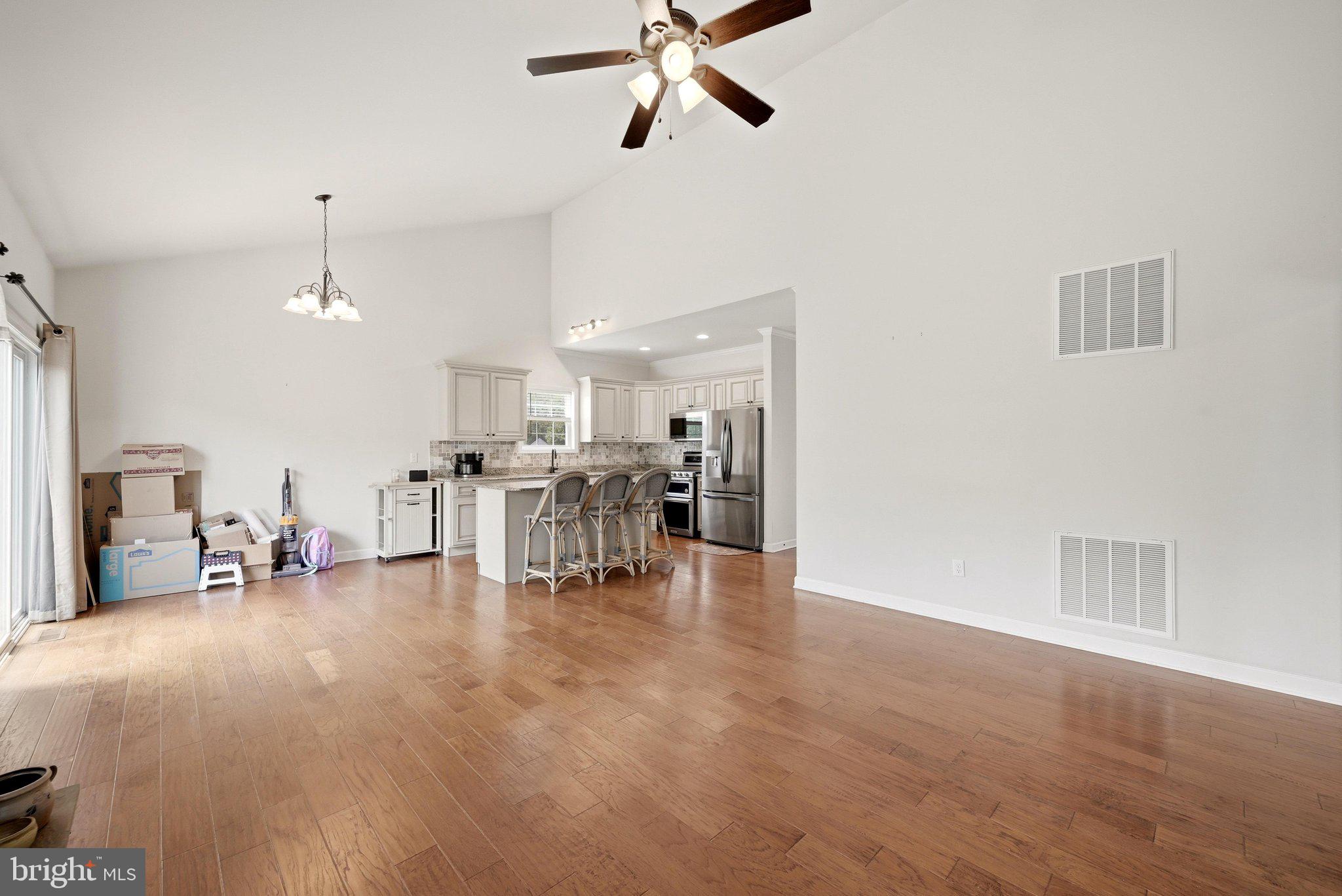 THISTLE LANDING - Residential