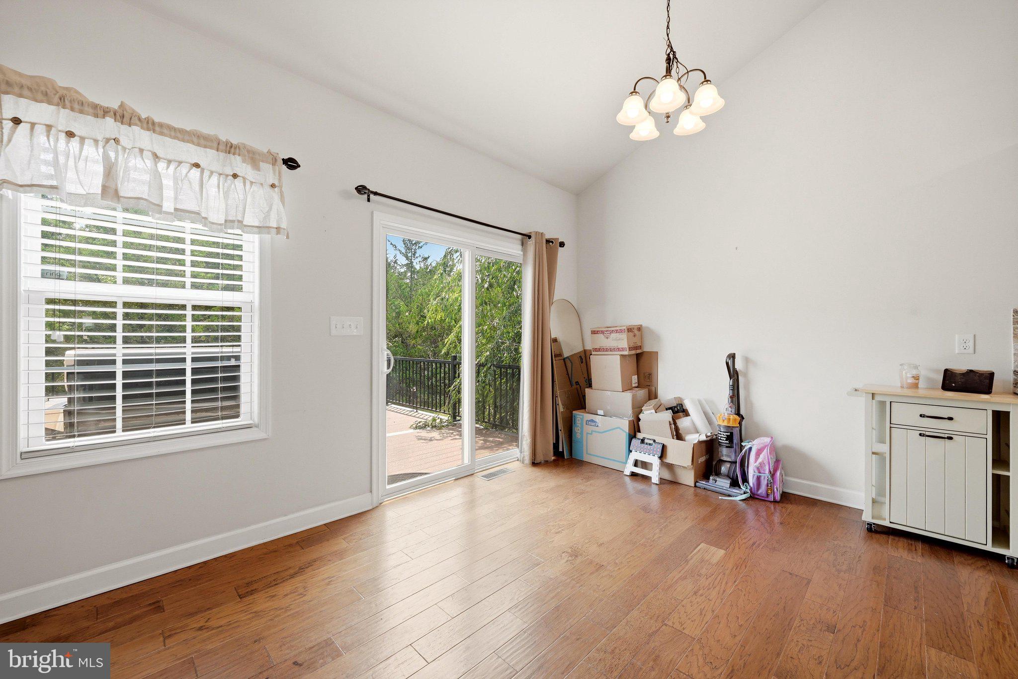 THISTLE LANDING - Residential