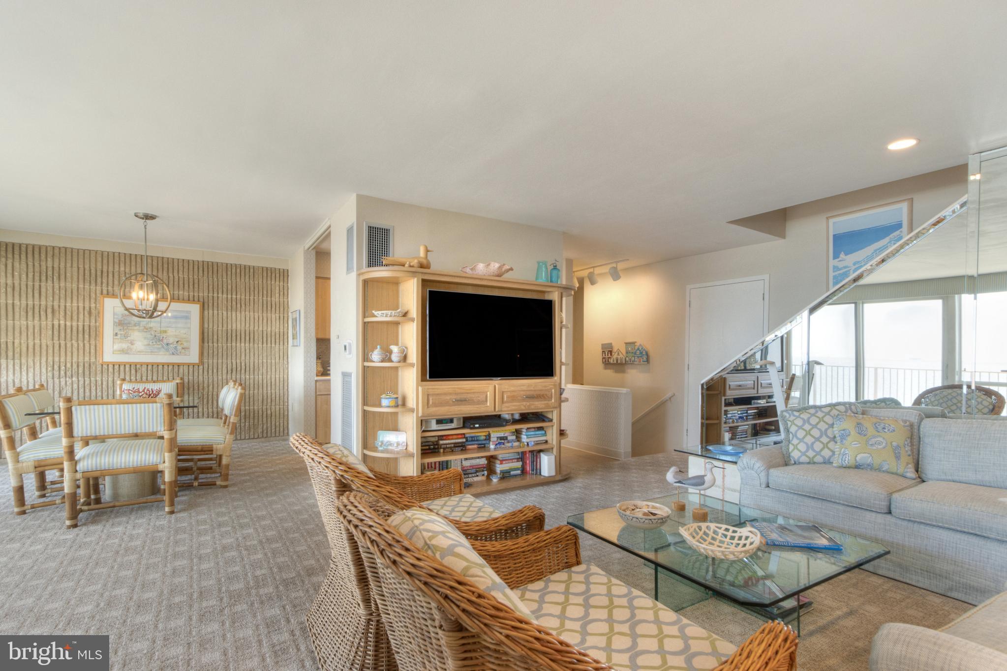 NORTH SHORES - Residential