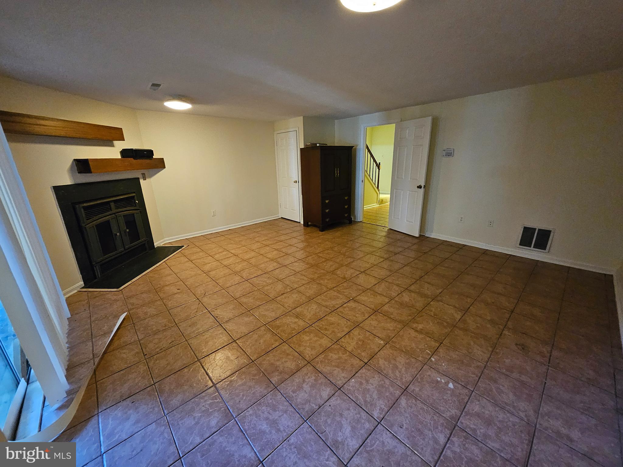 MONTGOMERY MEADOWS - Residential