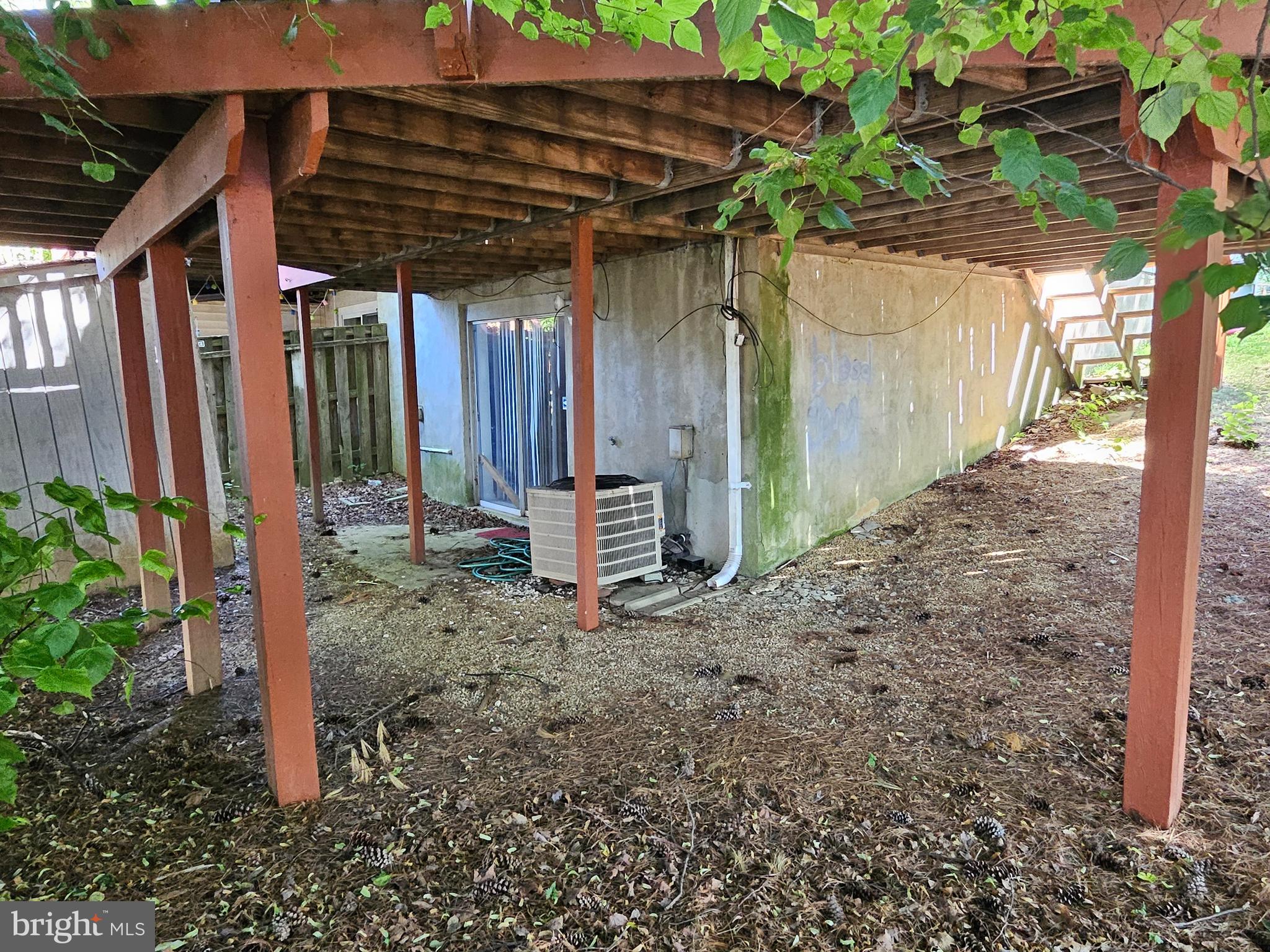 MONTGOMERY MEADOWS - Residential