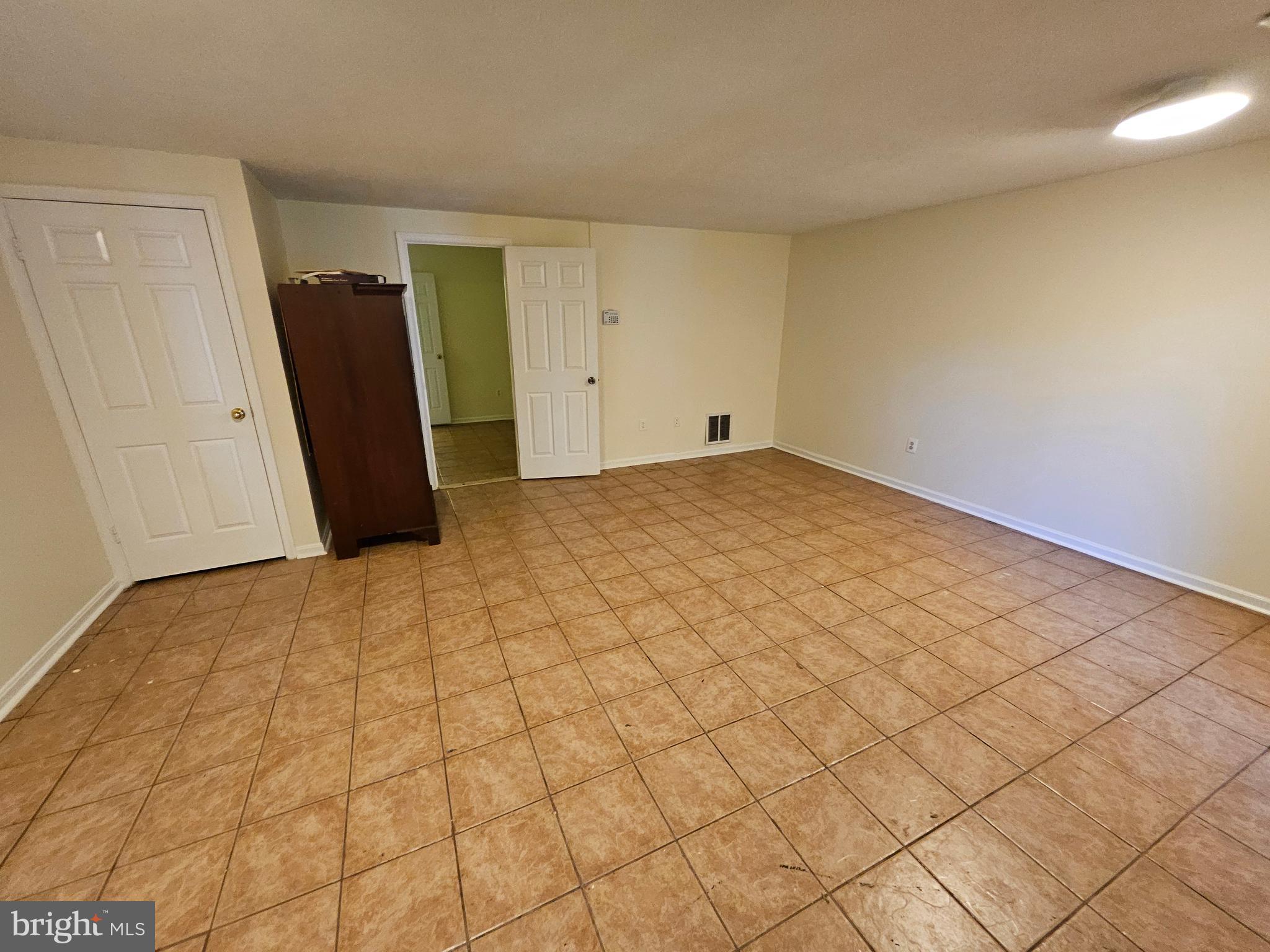 MONTGOMERY MEADOWS - Residential