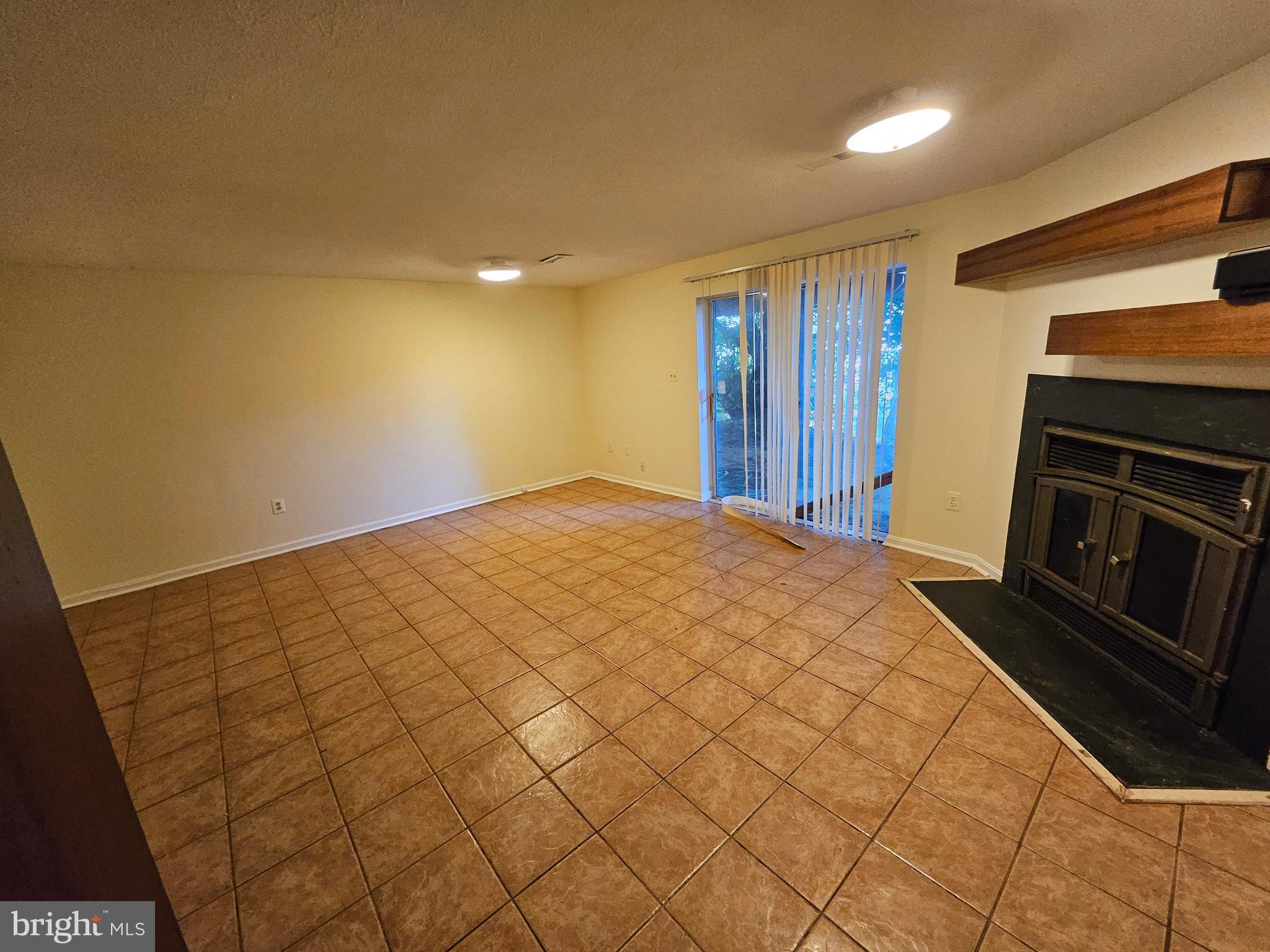 MONTGOMERY MEADOWS - Residential
