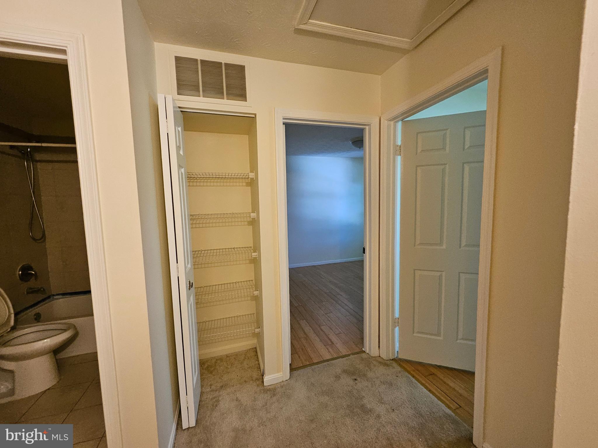 MONTGOMERY MEADOWS - Residential