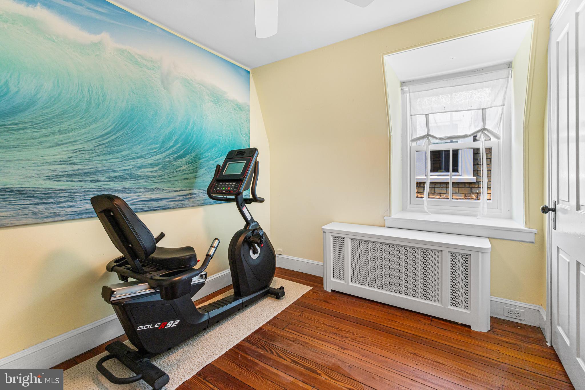 CHESTNUT HILL - Residential