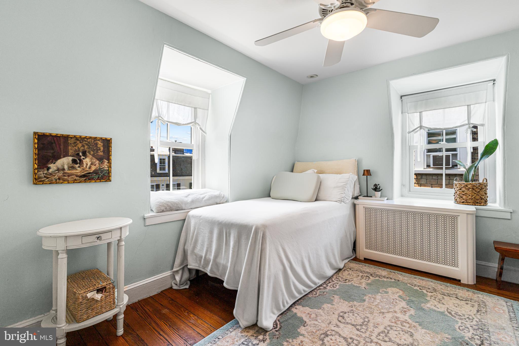 CHESTNUT HILL - Residential
