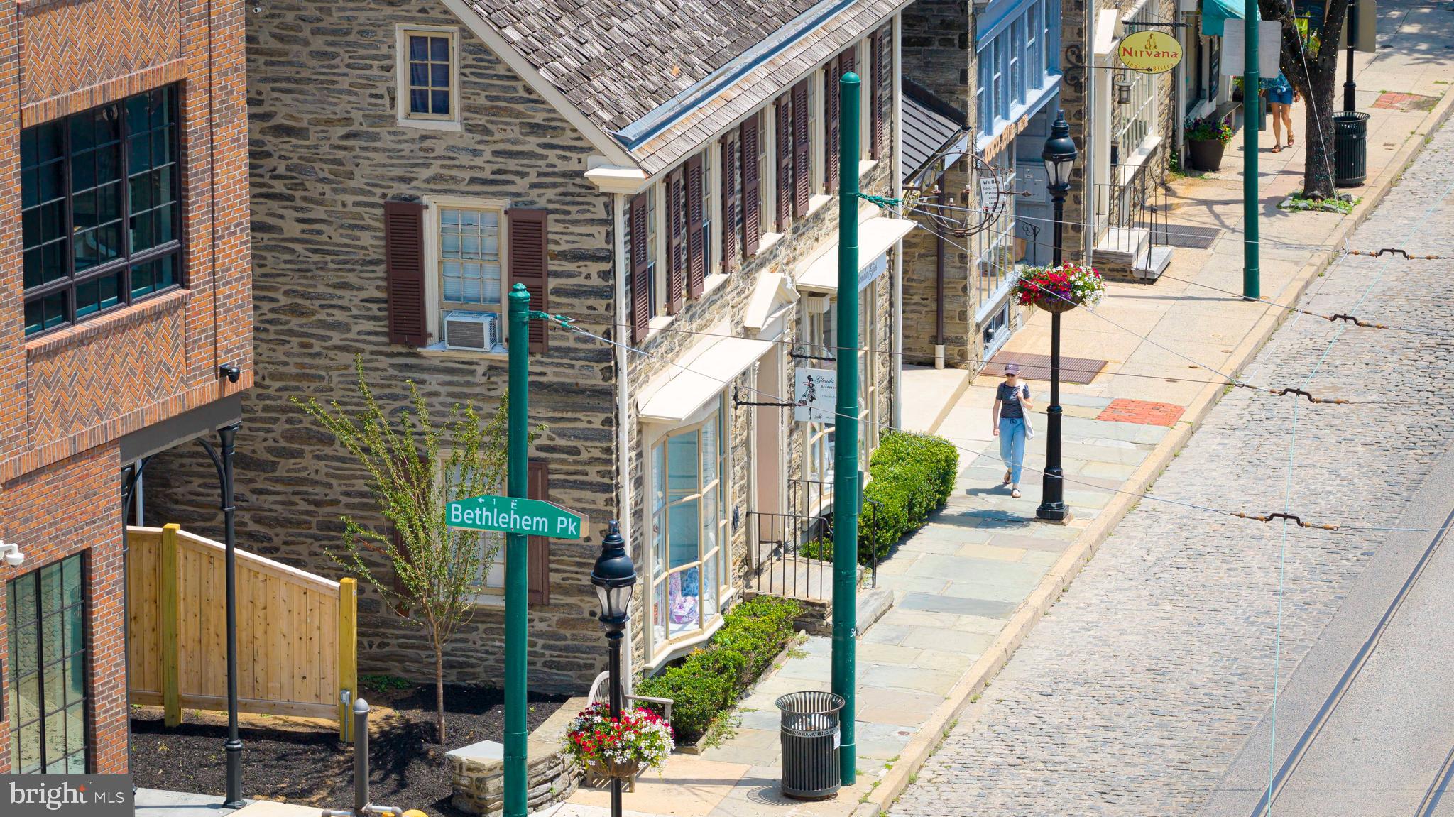 CHESTNUT HILL - Residential
