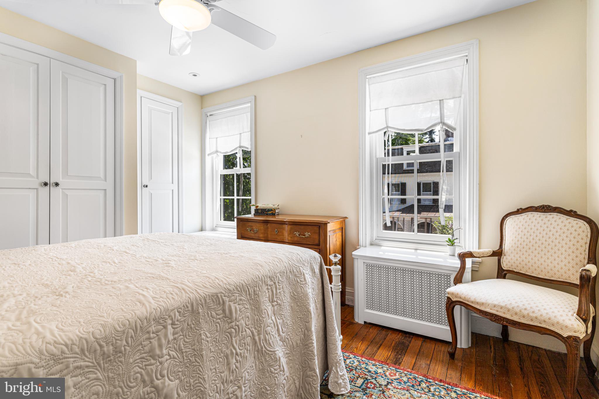 CHESTNUT HILL - Residential
