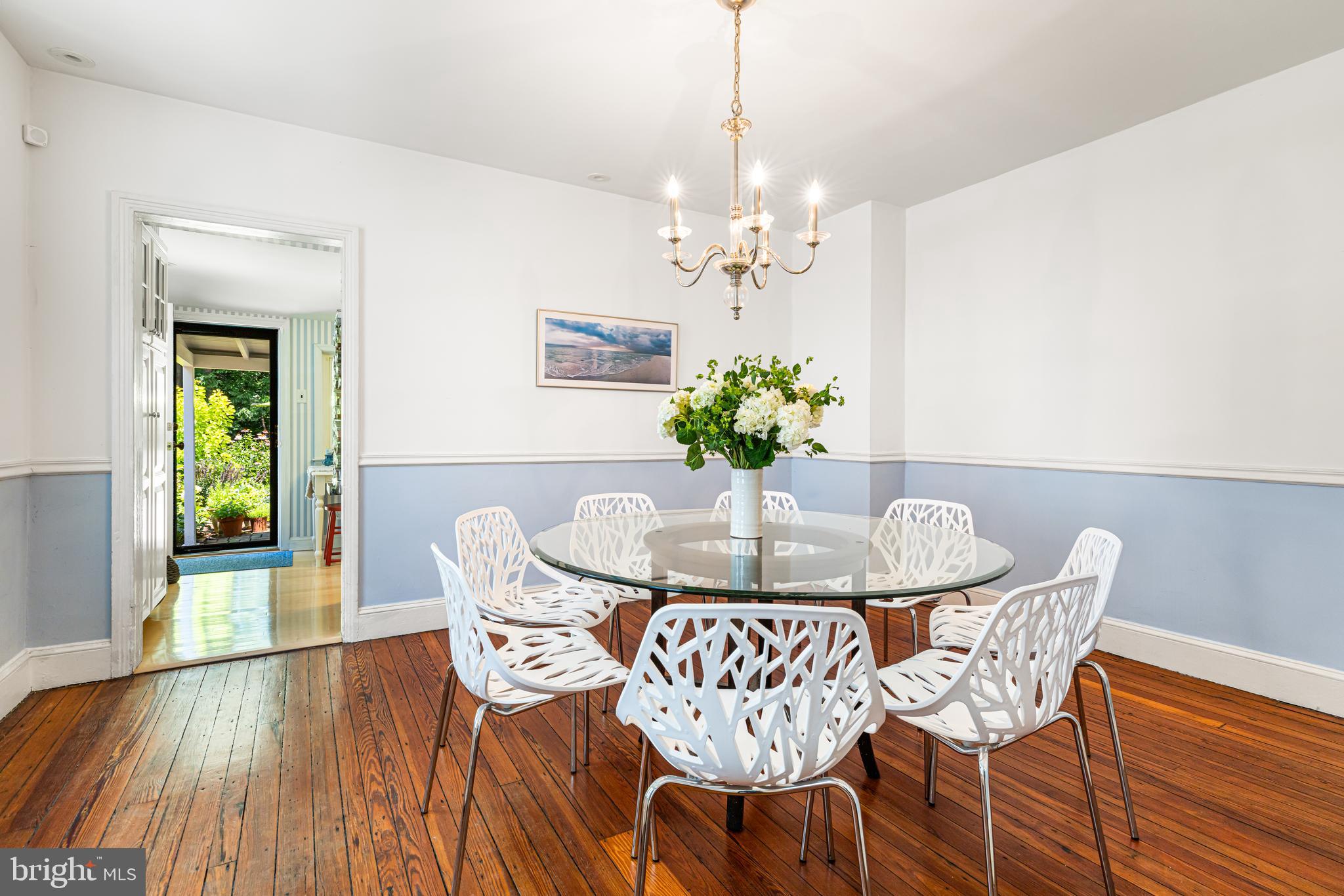 CHESTNUT HILL - Residential