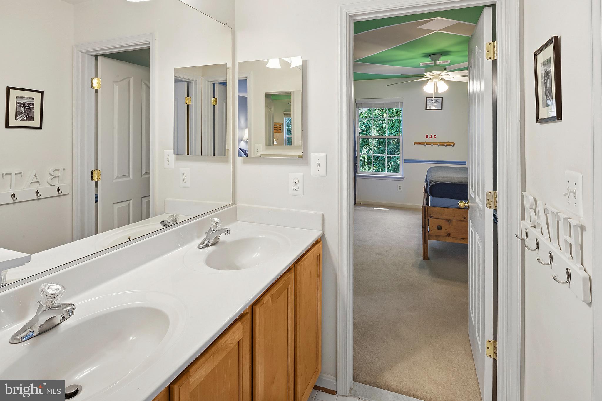NORBECK GROVE - Residential