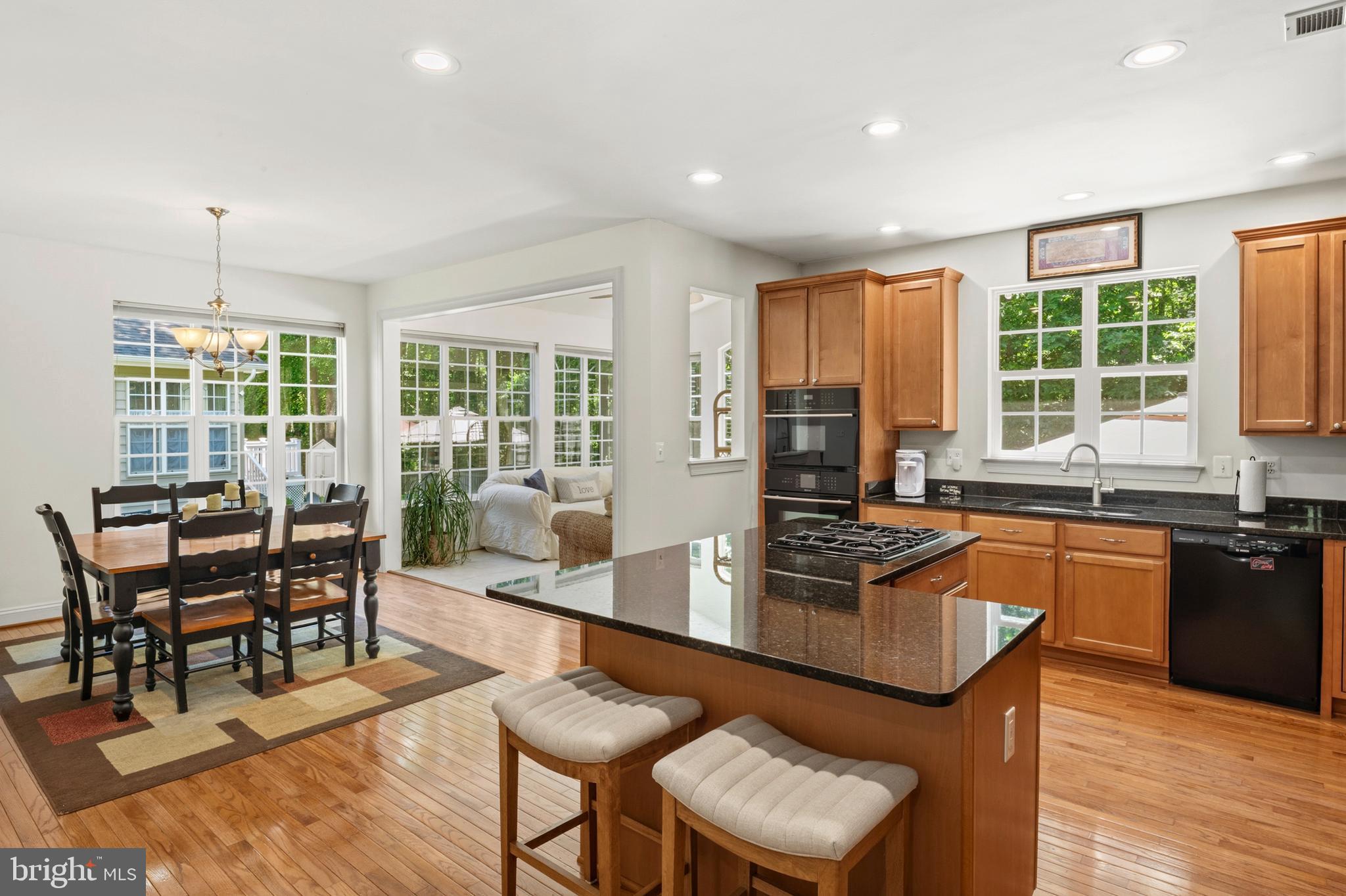 NORBECK GROVE - Residential