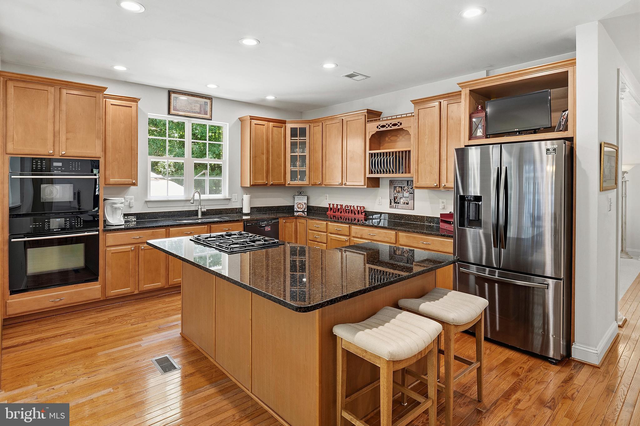 NORBECK GROVE - Residential