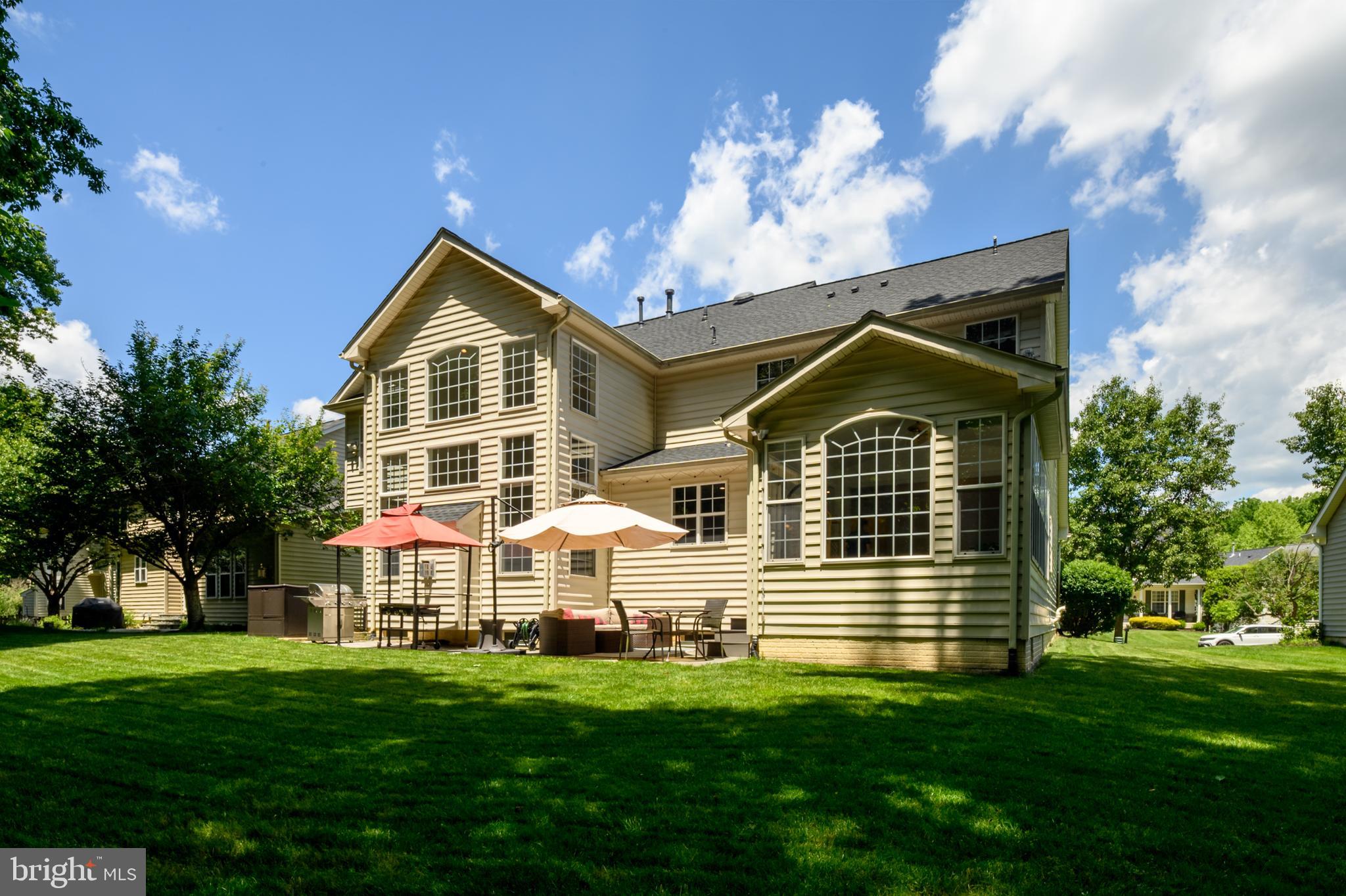 NORBECK GROVE - Residential