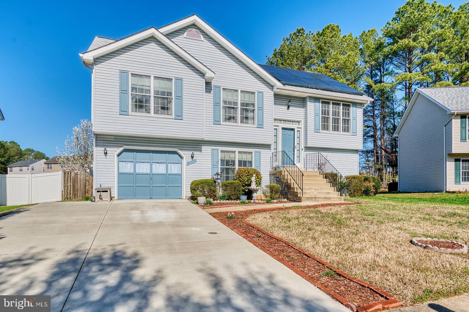 WESTBURY - Residential