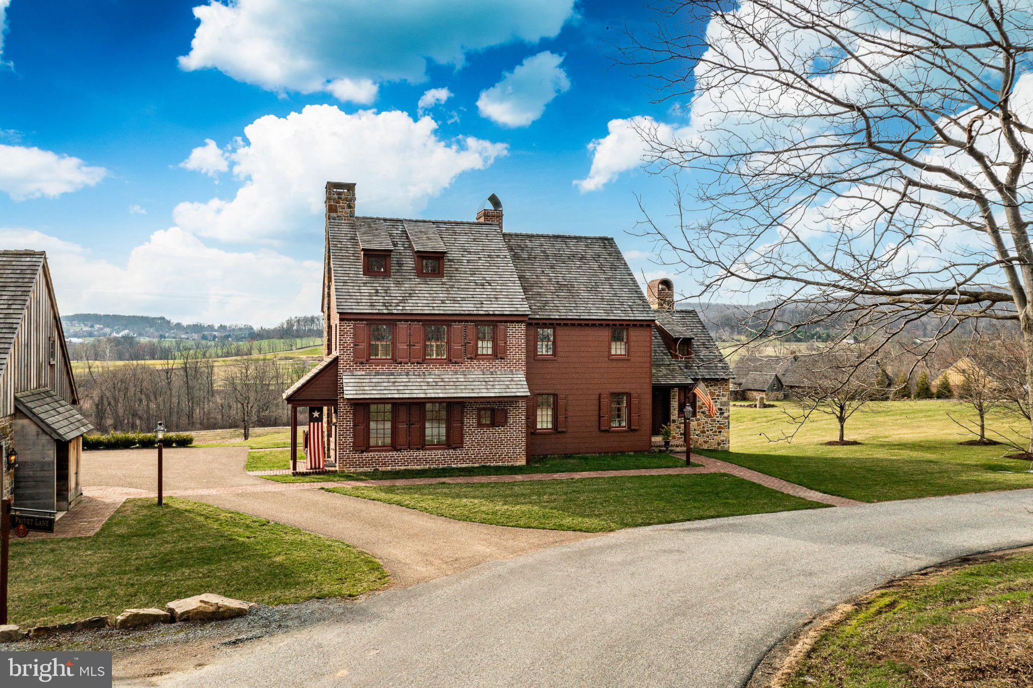 OLDEBULLTOWNVILLAGE - Residential