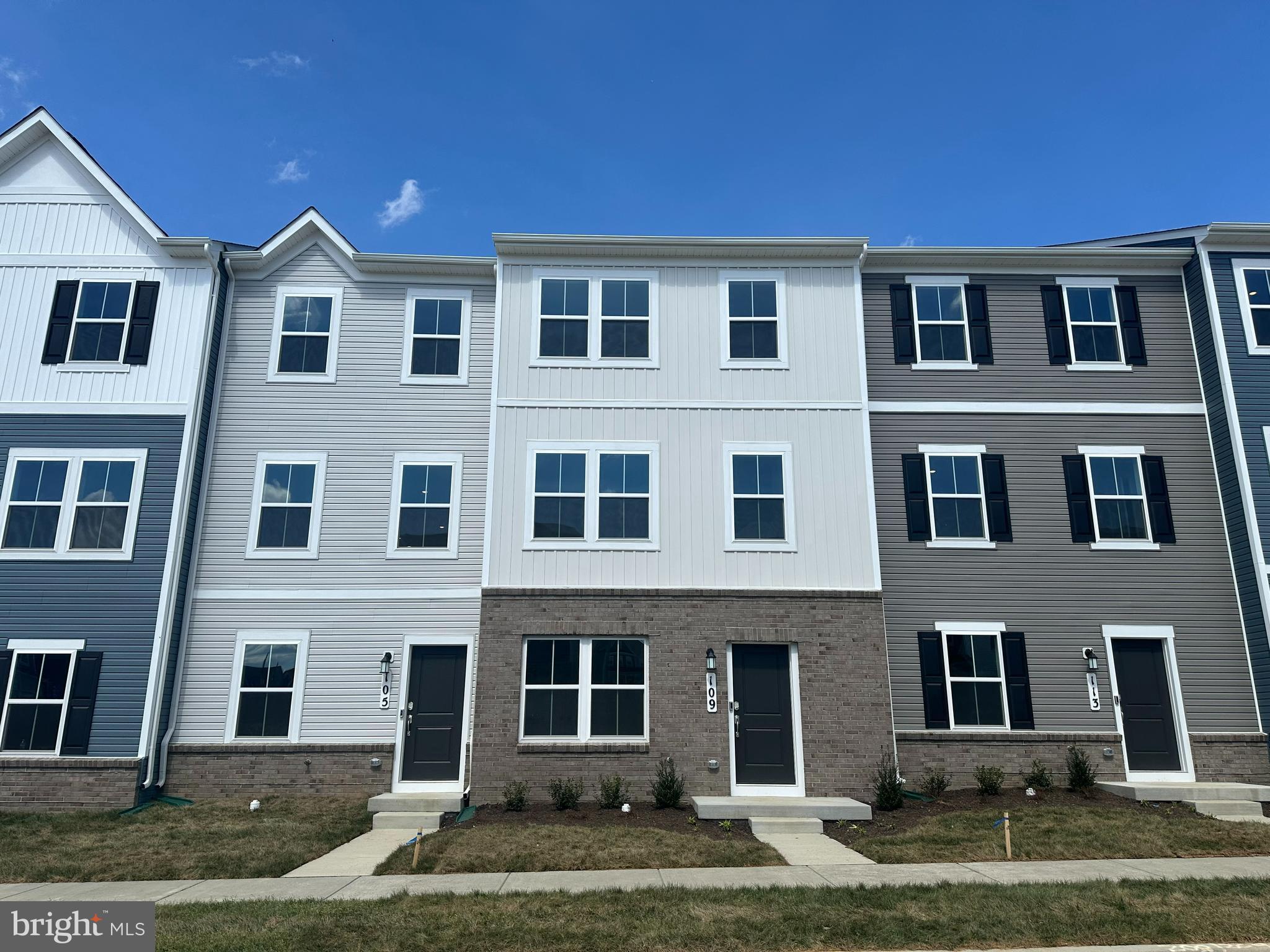 APRIL 2025 DELIVERY!!

New END unit Lancaster model in the highly sought-after Shenandoah Springs community, Ranson WV.  The impeccably designed Lancaster presents stunning exterior with beautiful landscaping and 2-car rear garage. On the ground level, there is a recreation room plus half bath for easy entertaining. Upstairs, a large 10x18 foot deck is situated off the modern and functional rear kitchen, plus an immense Great Room ready for entertainment.  The kitchen is suited with premium stainless-steel appliances, Valle Nevado granite countertops, and Barnett Duraform cabinets in Linen. A 10x18 deck off the kitchen is perfect for quiet meals. The third level has three generously sized bedrooms, which offer great flexibility in how to utilize the space as both the second and third bedrooms could easily be used as an office! Washer and Dryer included with home! This home includes the upgraded third floor 2' extension. 

Future amenities include a swimming pool, picnic area, trails, and a park with a basketball court, tot lot, and gazebo. Commuters will appreciate easy access to the bustling Northern Virginia, Baltimore-Washington, D.C. area. Call today for more information!

*Pictures are of a similar home and for illustrative purposes only. Pricing and incentives are subject to change without notice.