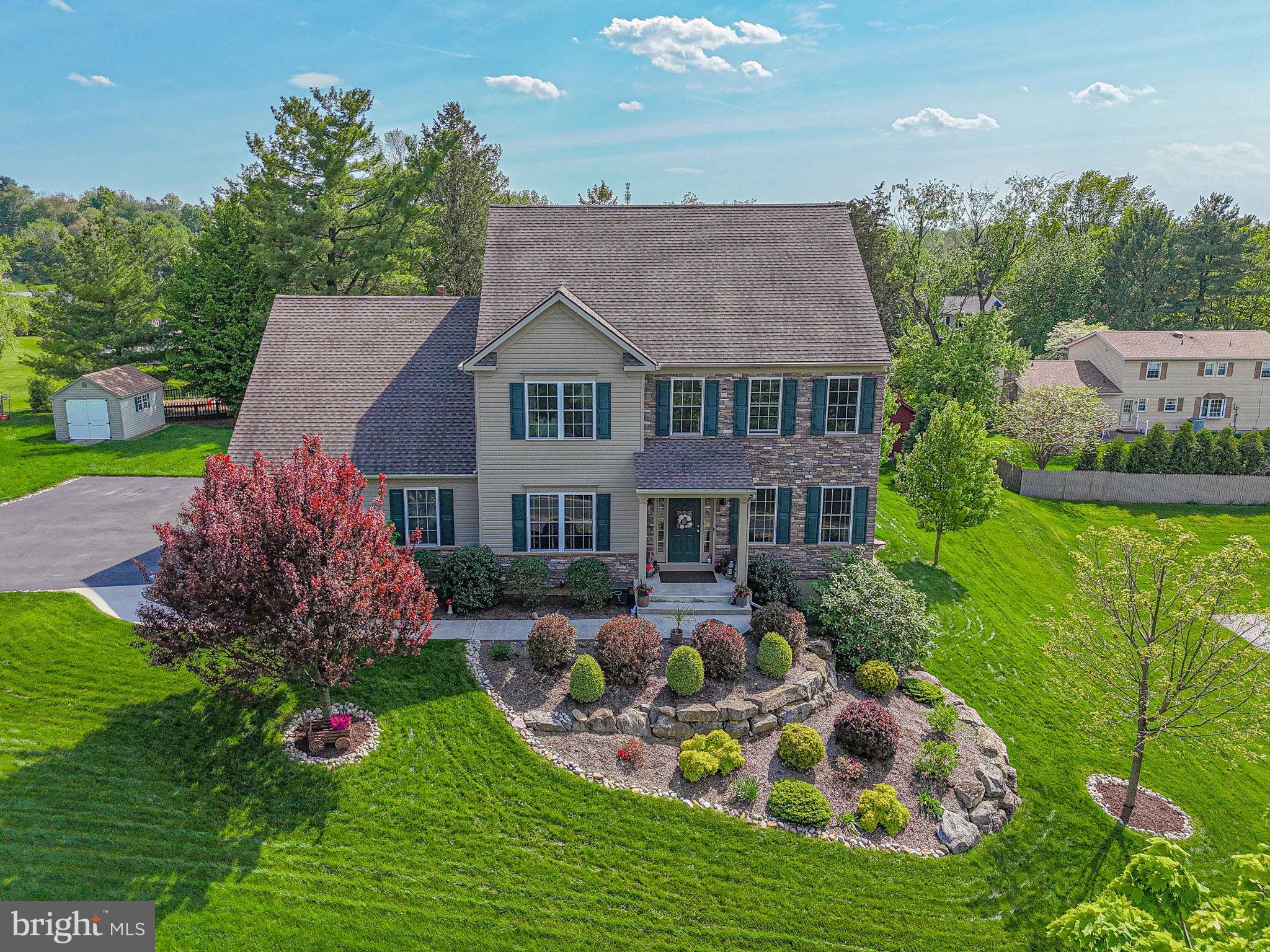 CLEARVIEW MANOR - Residential