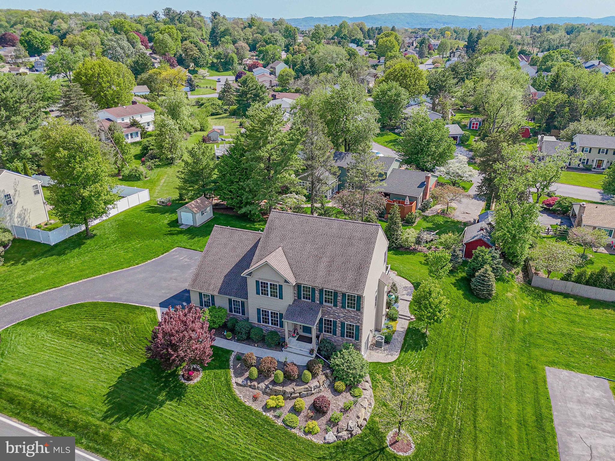 CLEARVIEW MANOR - Residential